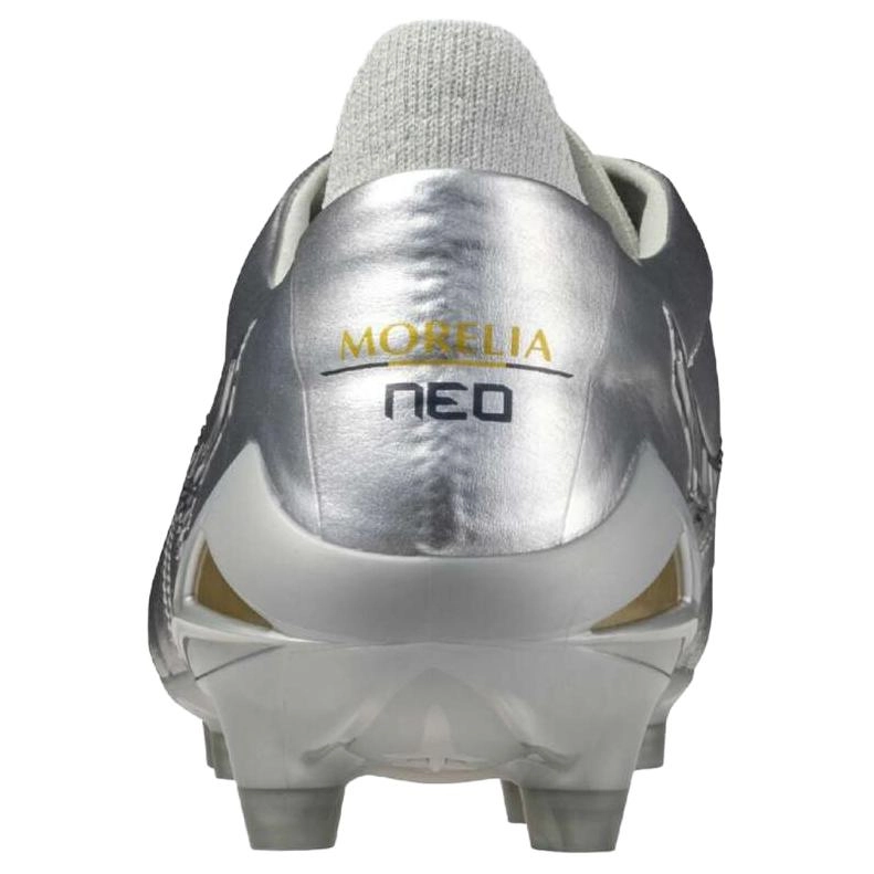 Mizuno Morelia Neo 4