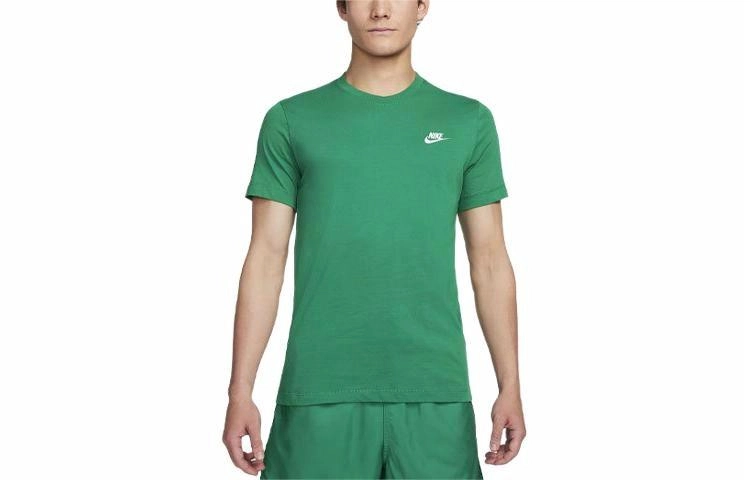 Nike Sportswear Club logoT