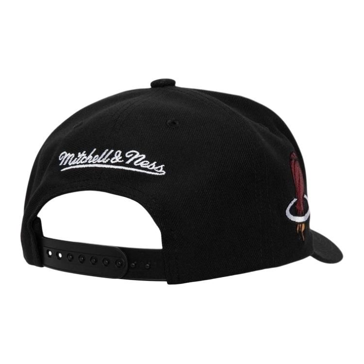 Mitchell Ness -