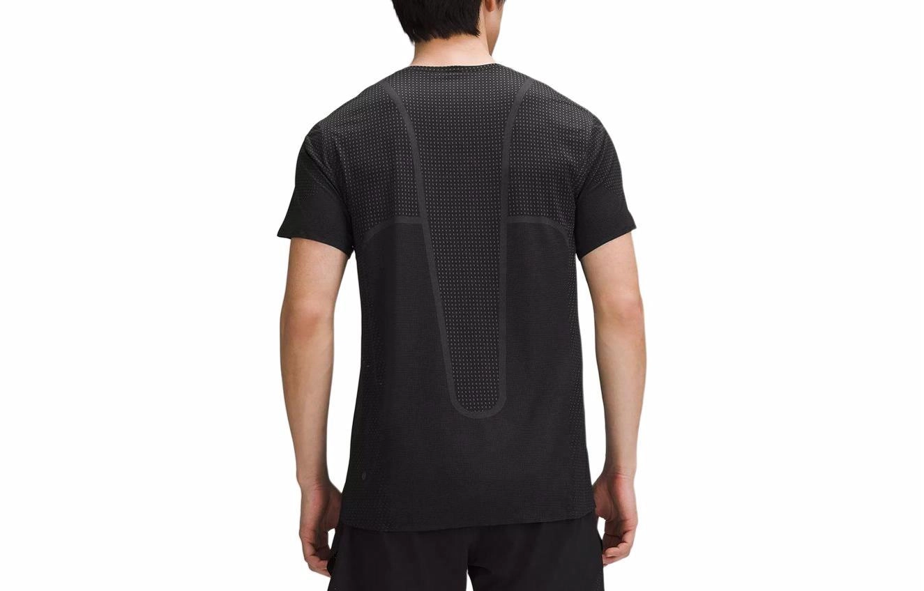 lululemon Fast and Free Breathe Light T