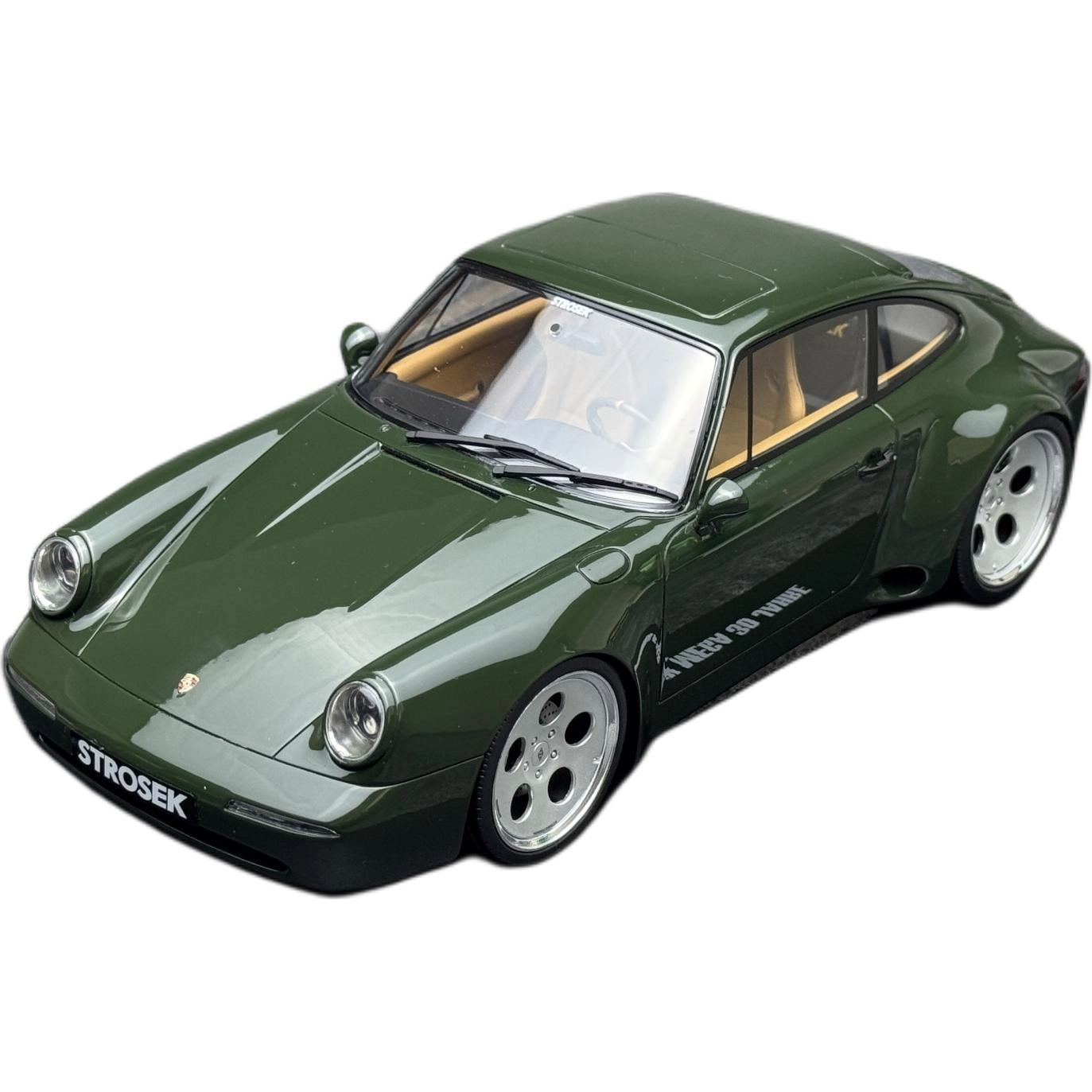 GT SPIRIT 118 911 964 STROSEK Mega 30 Jahre