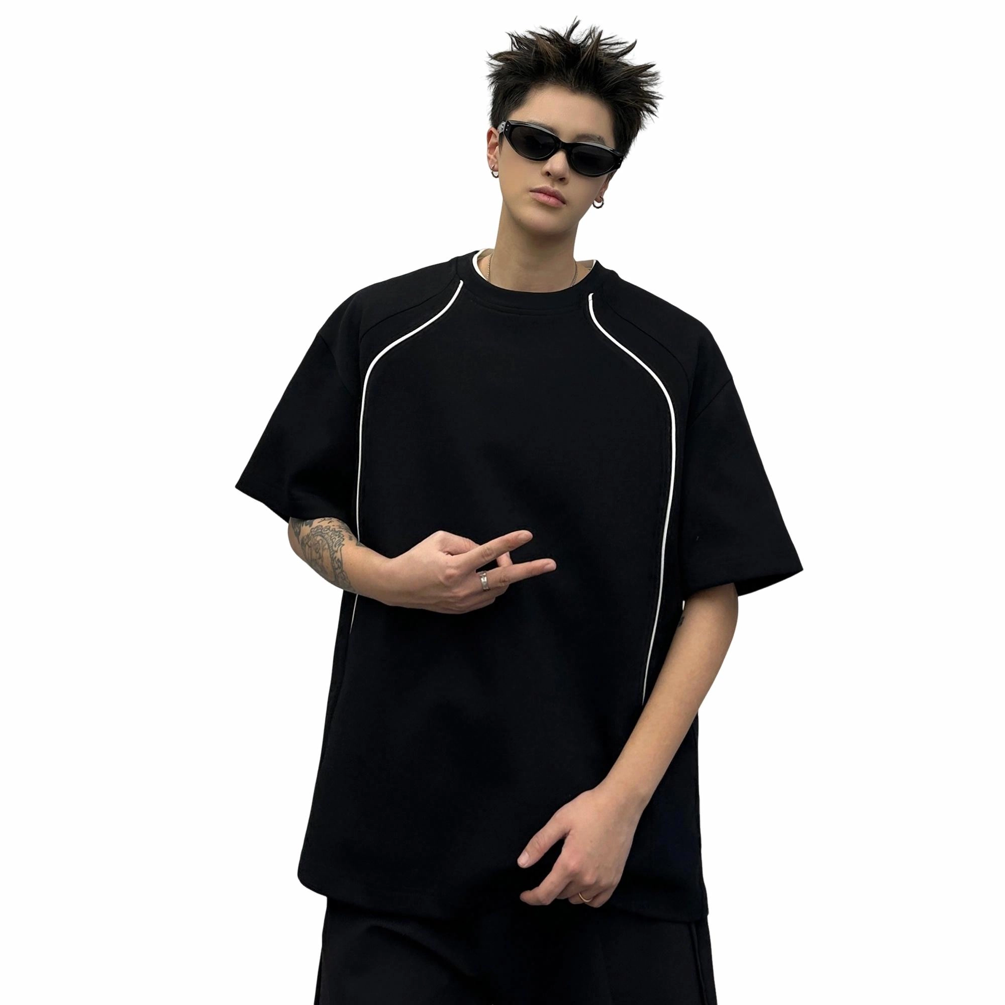 URBAN AUTHENTIC T