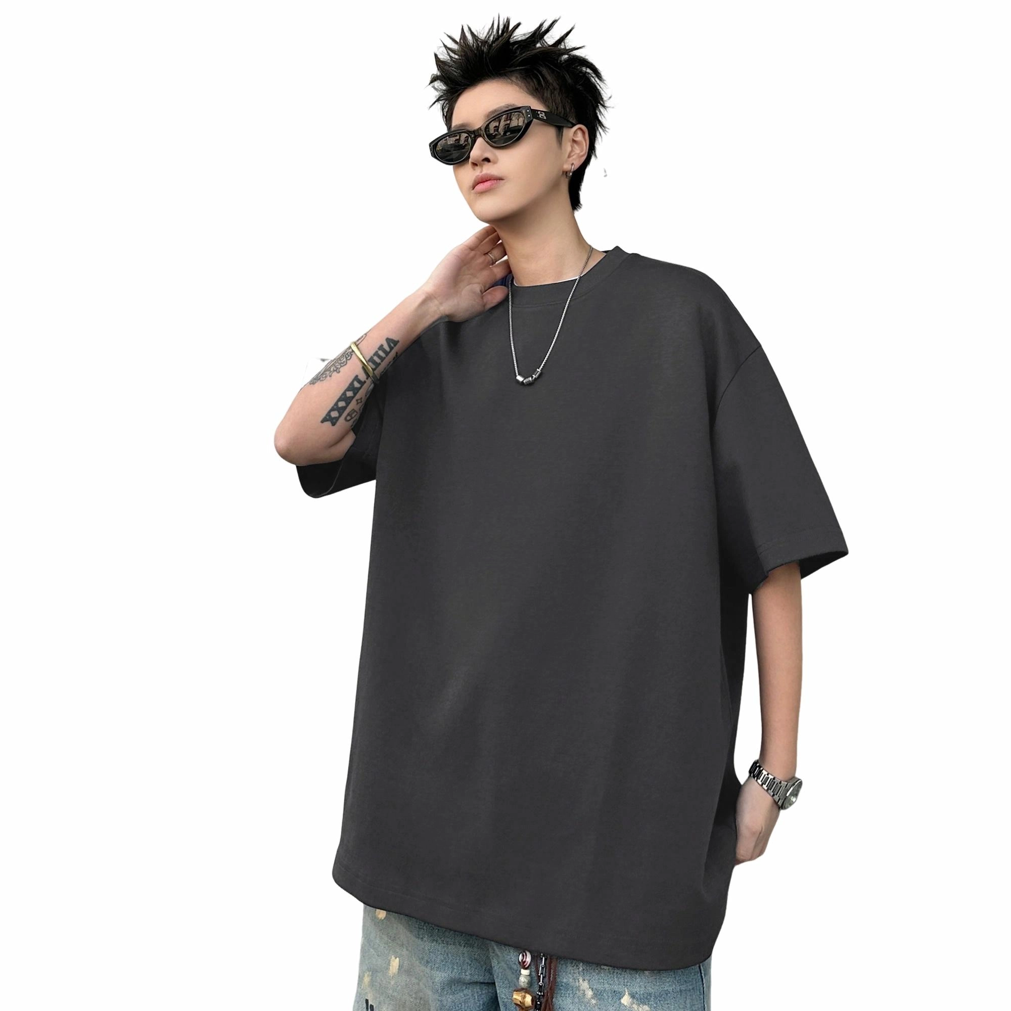 URBAN AUTHENTIC T