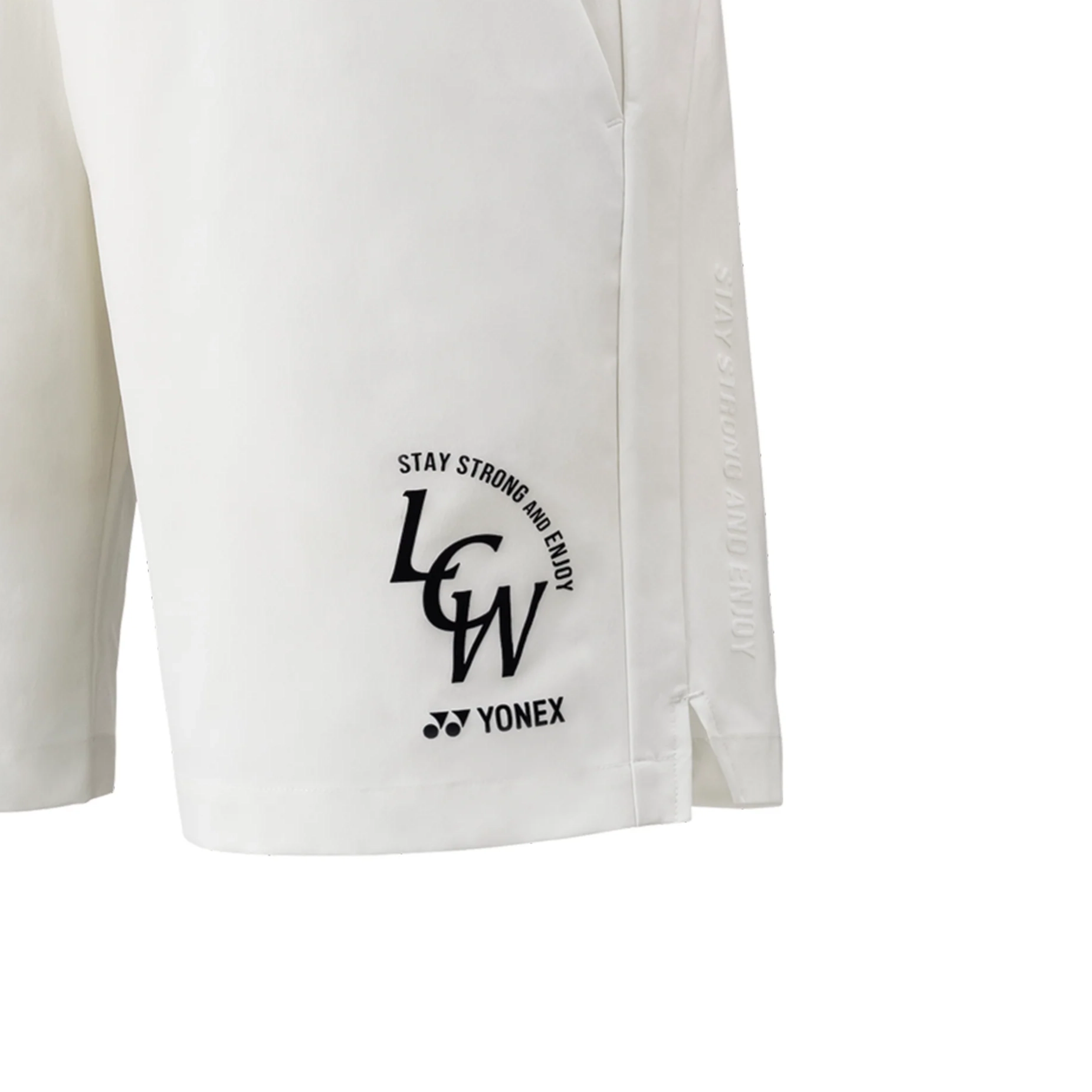 YONEX