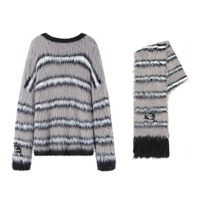 ANDREA MARTIN oversize