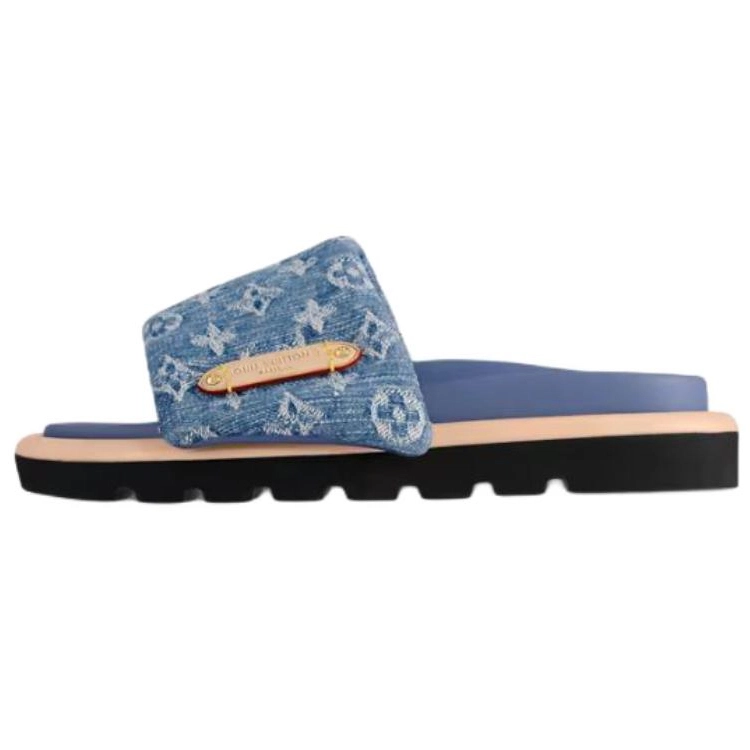 LOUIS VUITTON Pool Pillow Comfort