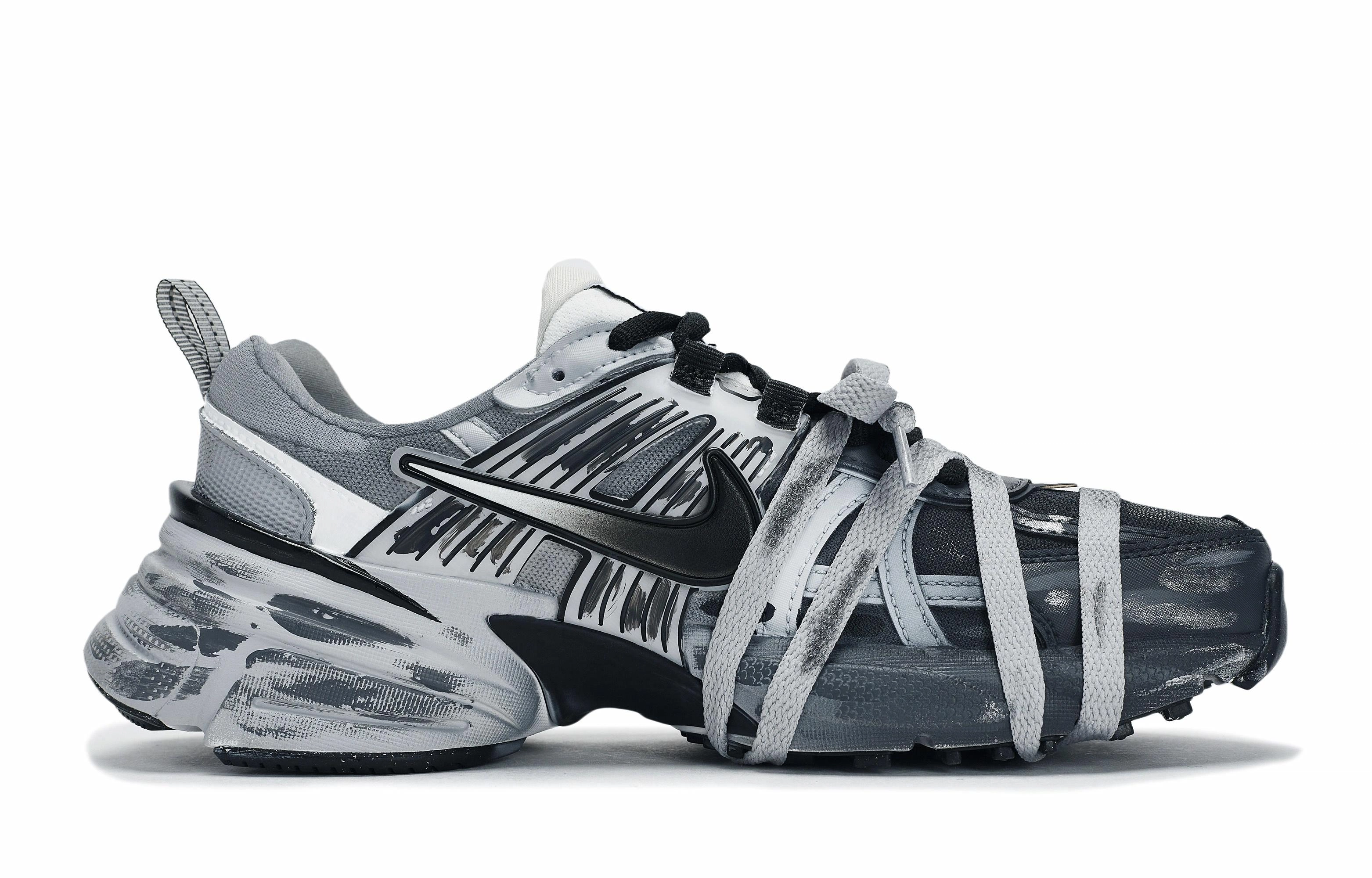 Nike V2K Run 811