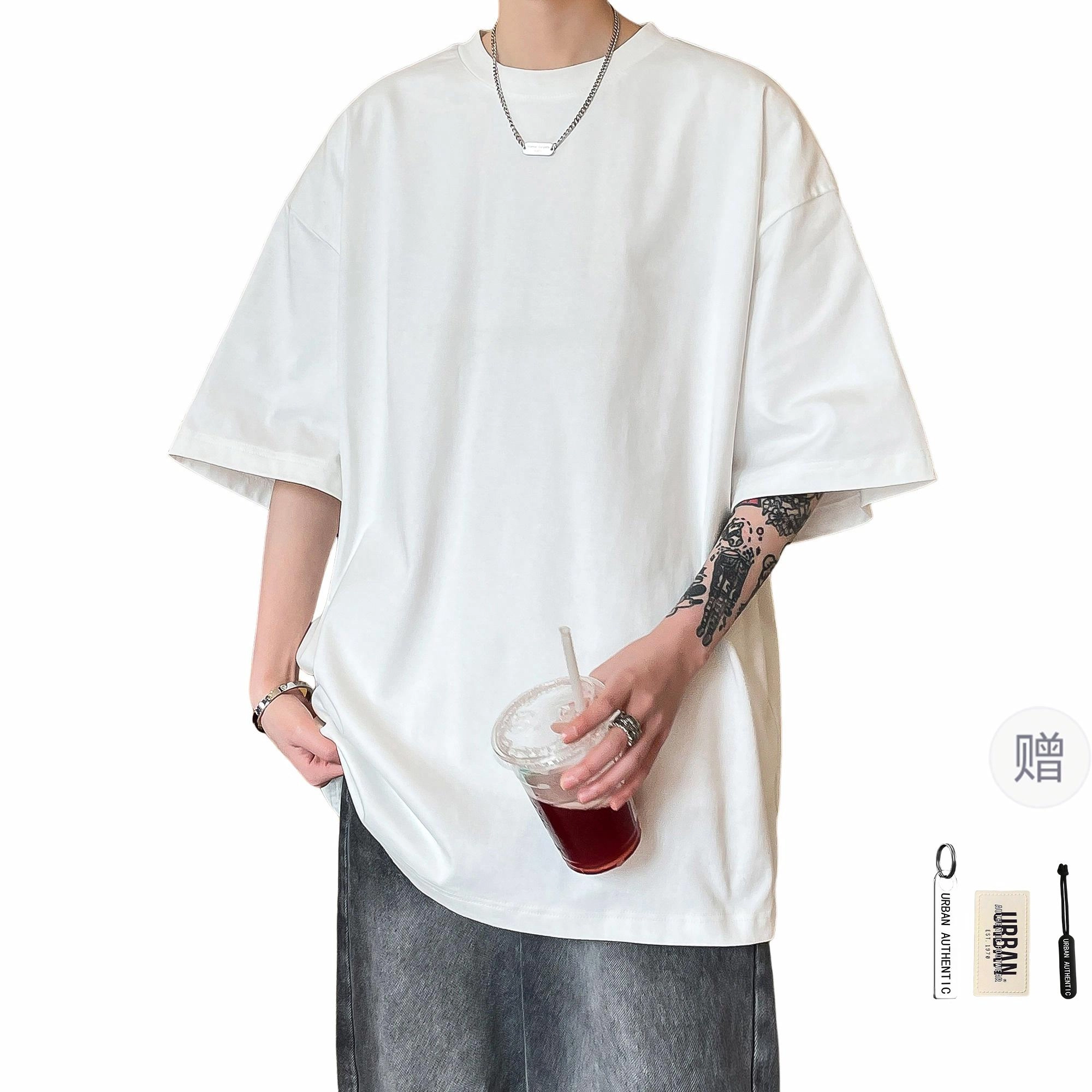 URBAN AUTHENTIC T