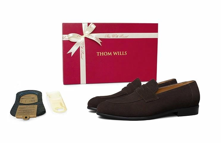 THOM WILLS
