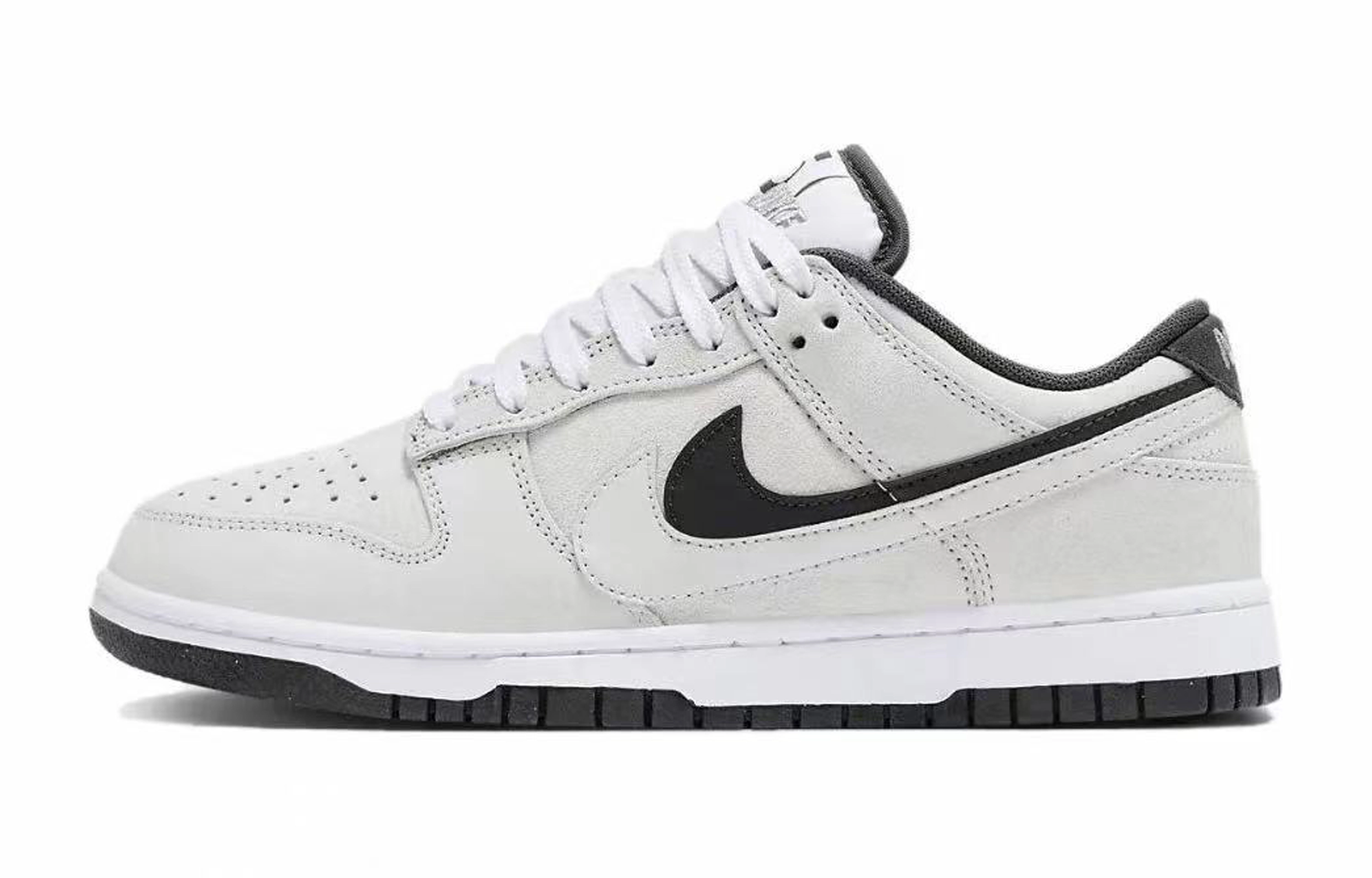 Nike Dunk Low Double Swoosh