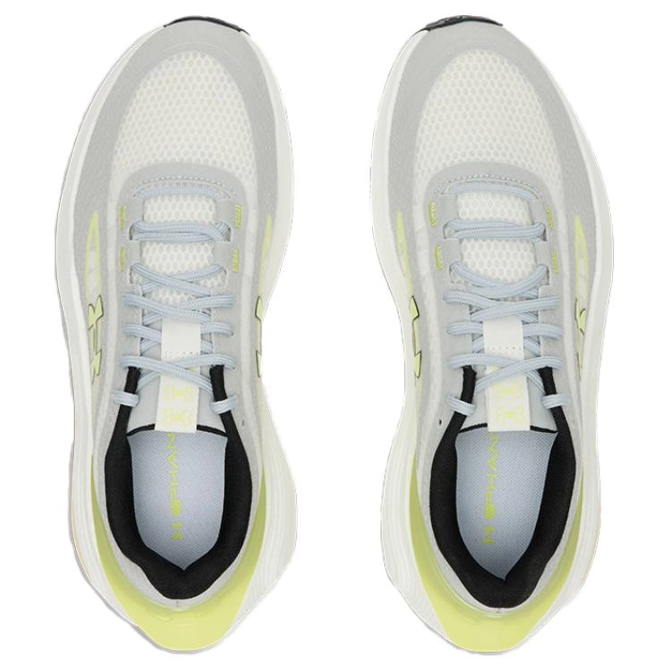 Under Armour Phantom 4