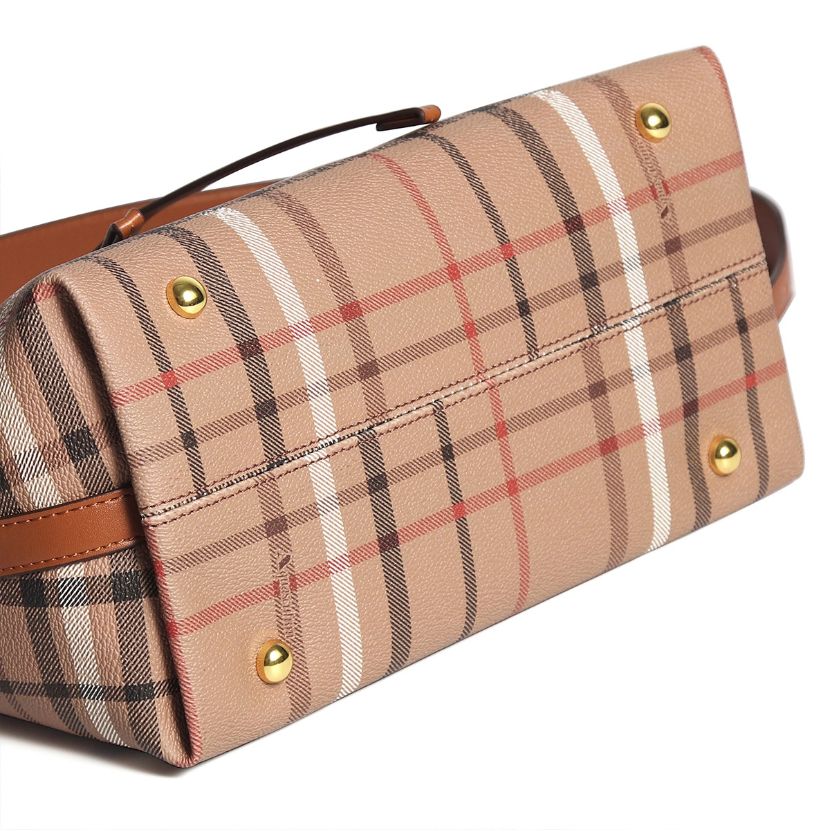 AQUASCUTUM PU