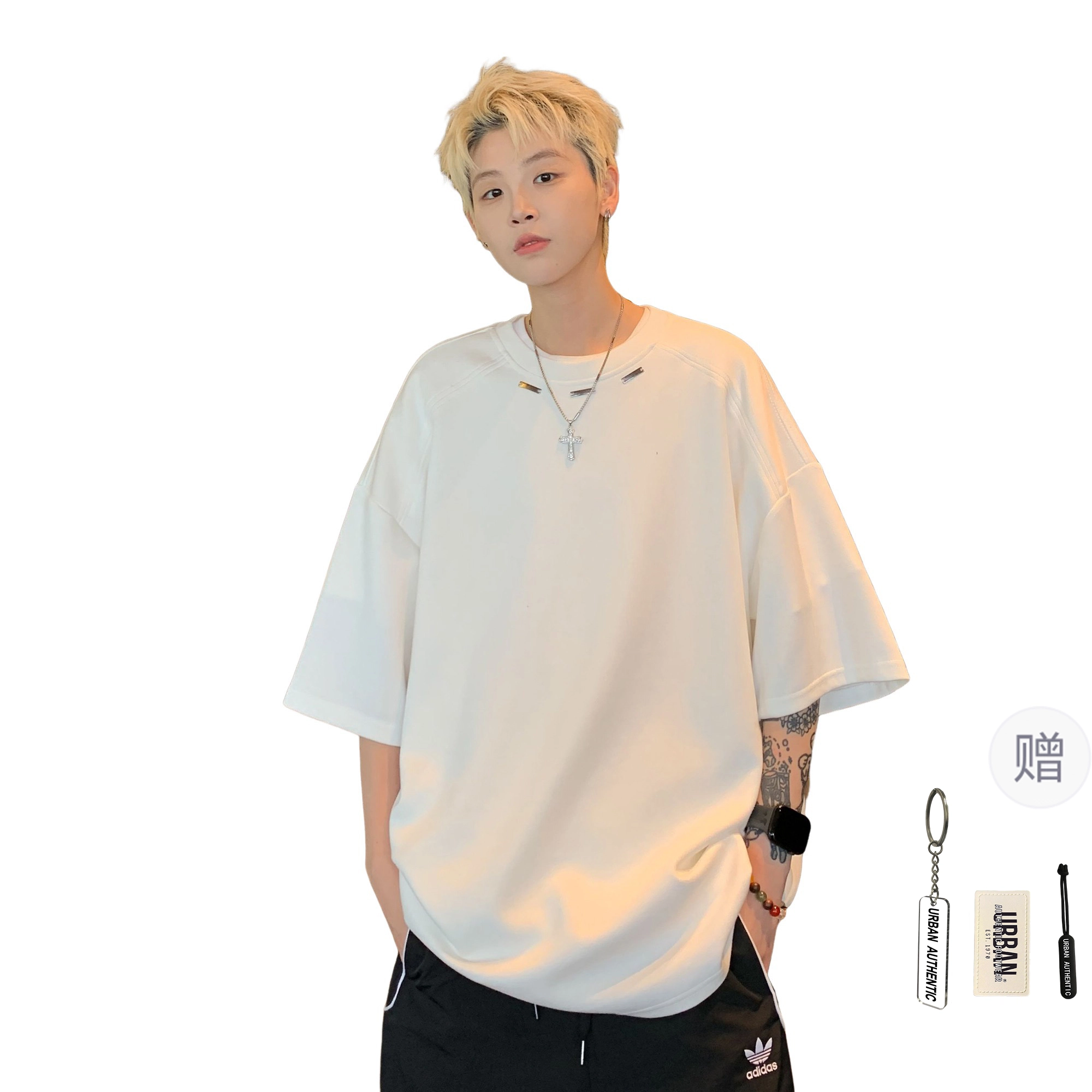 URBAN AUTHENTIC T