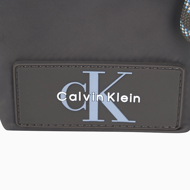 CALVIN KLEIN