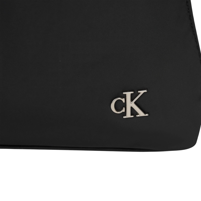 CALVIN KLEIN