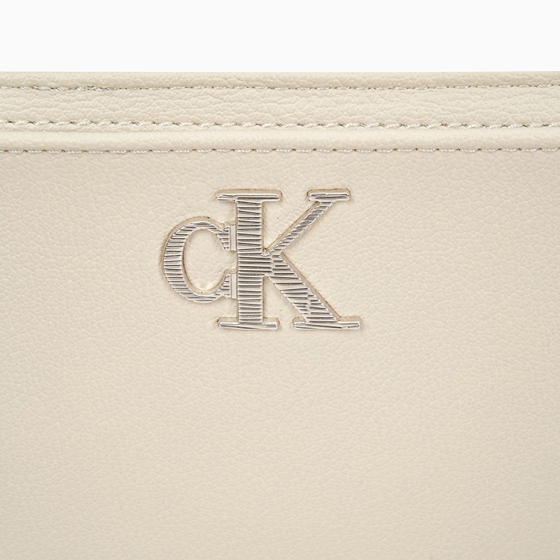 CALVIN KLEIN