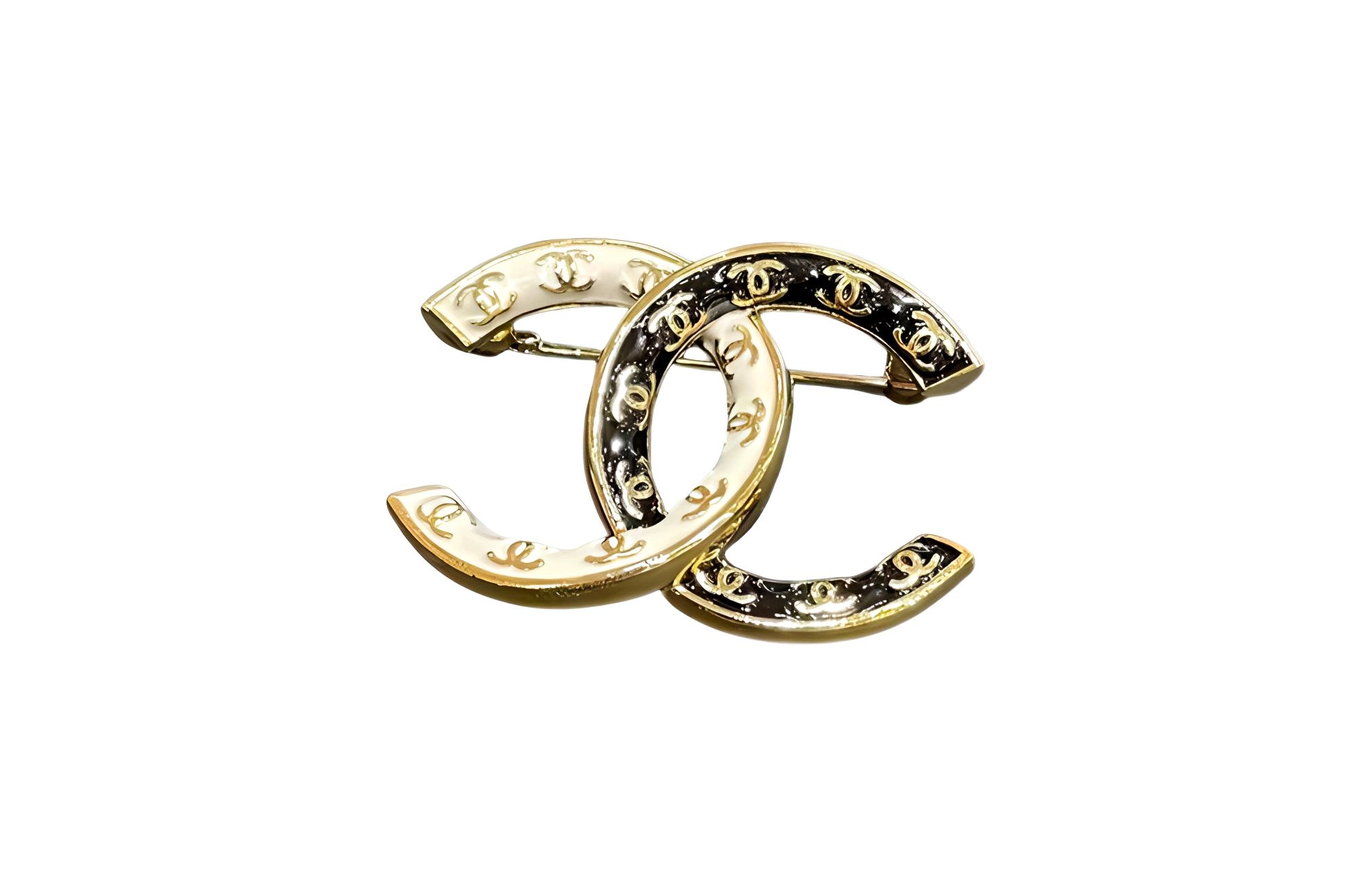 CHANEL c Logo