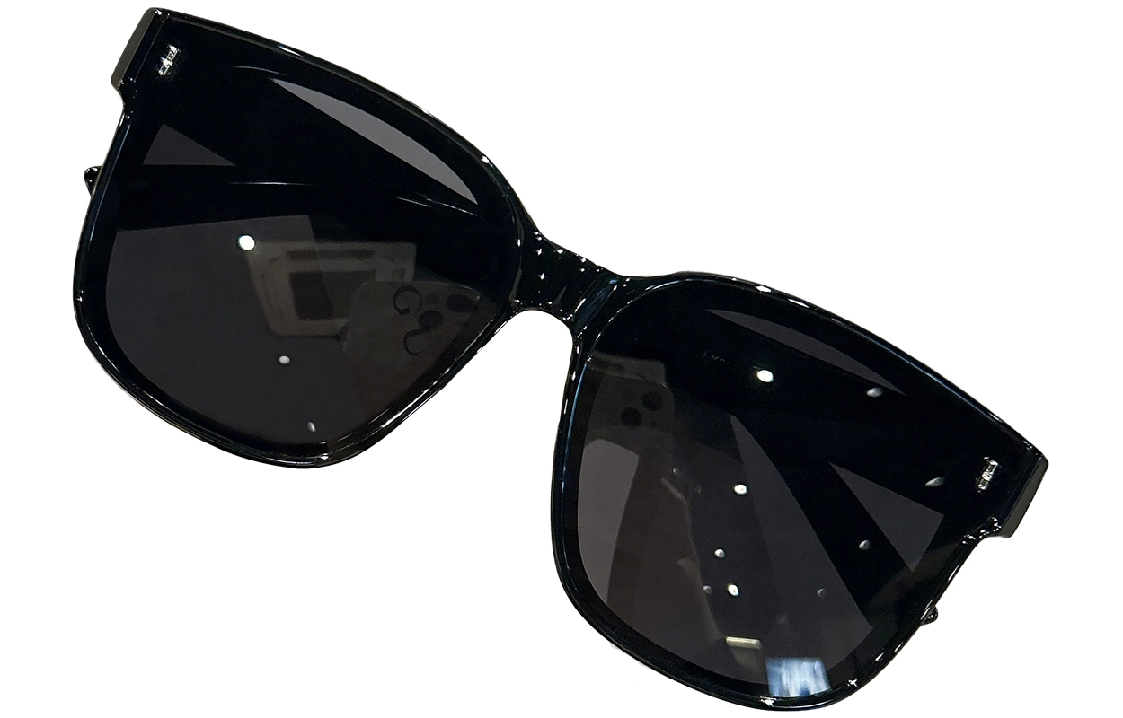 Cranta Komeia ins TR90