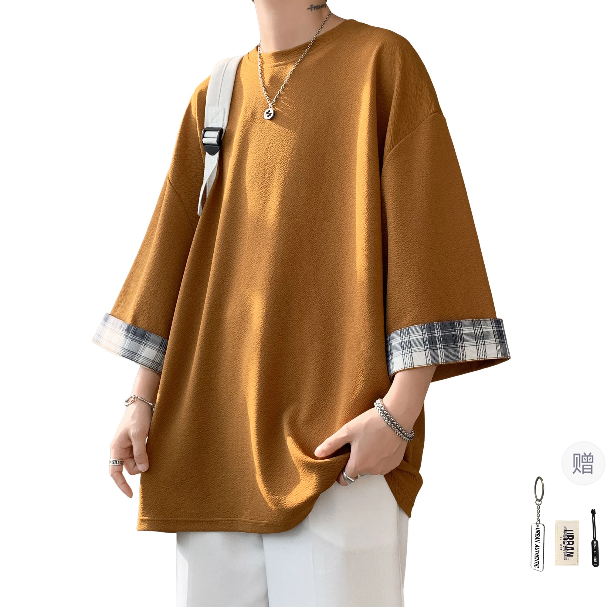 URBAN AUTHENTIC T