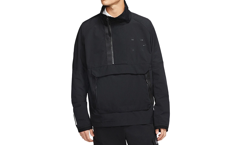 Nike Sportwear Tech Pack