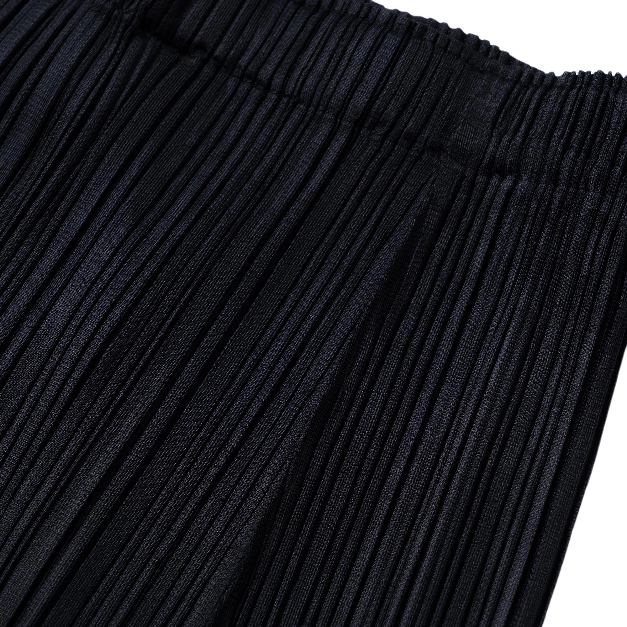 PLEATS PLEASE ISSEY MIYAKE