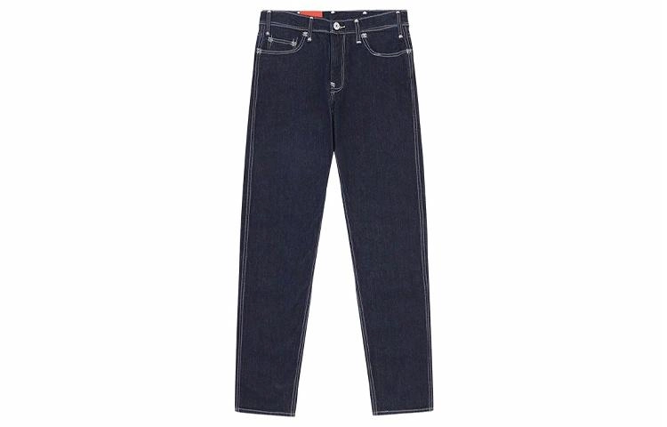 levis Red