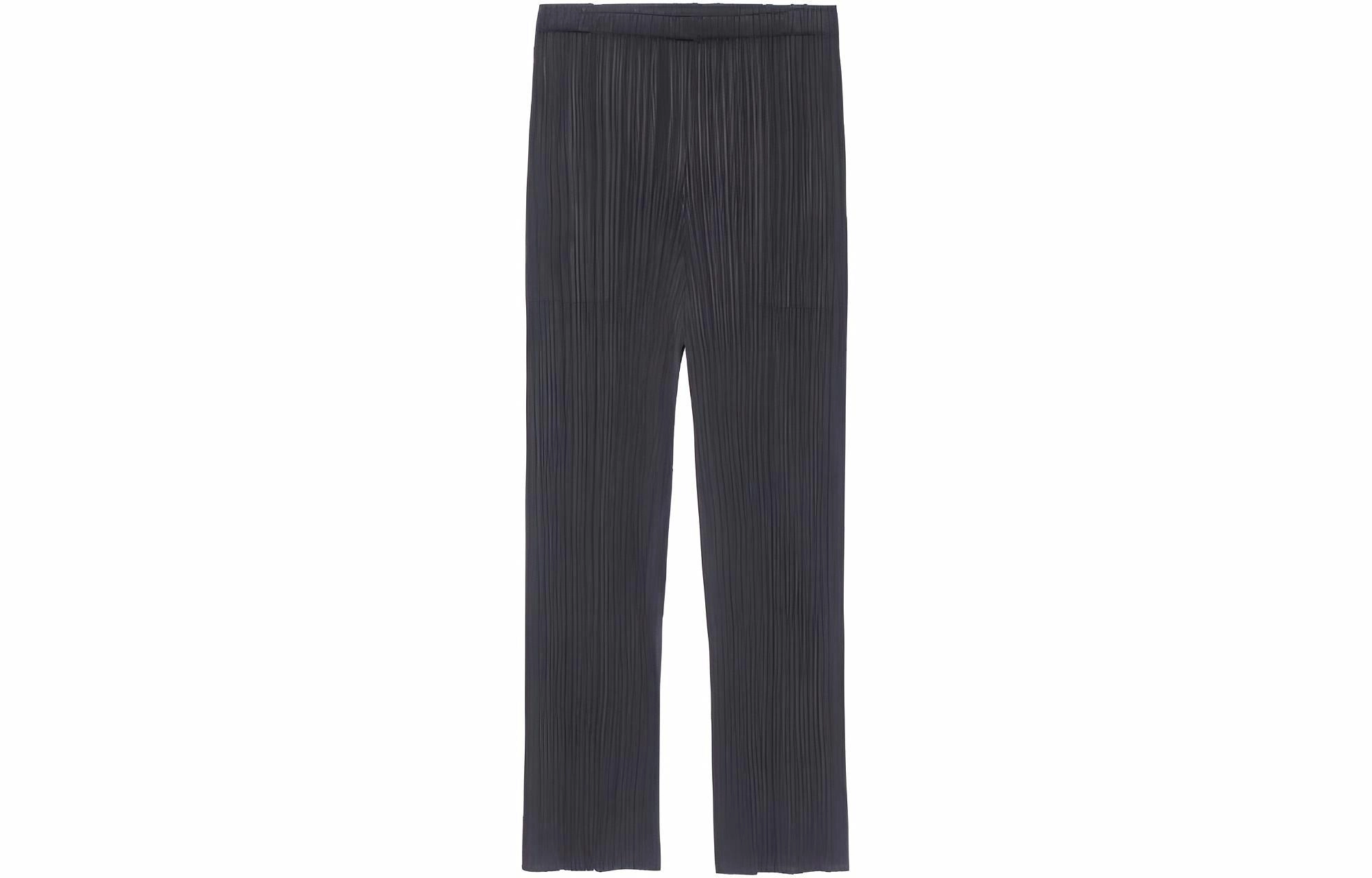PLEATS PLEASE ISSEY MIYAKE