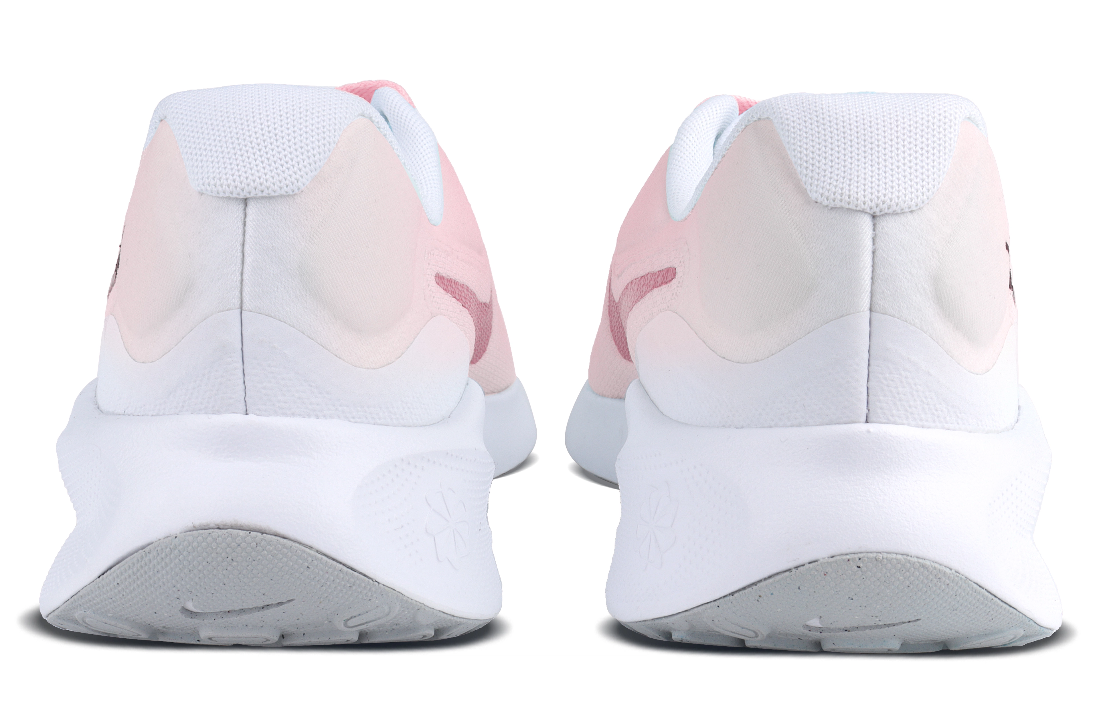 Nike REVOLUTION 7