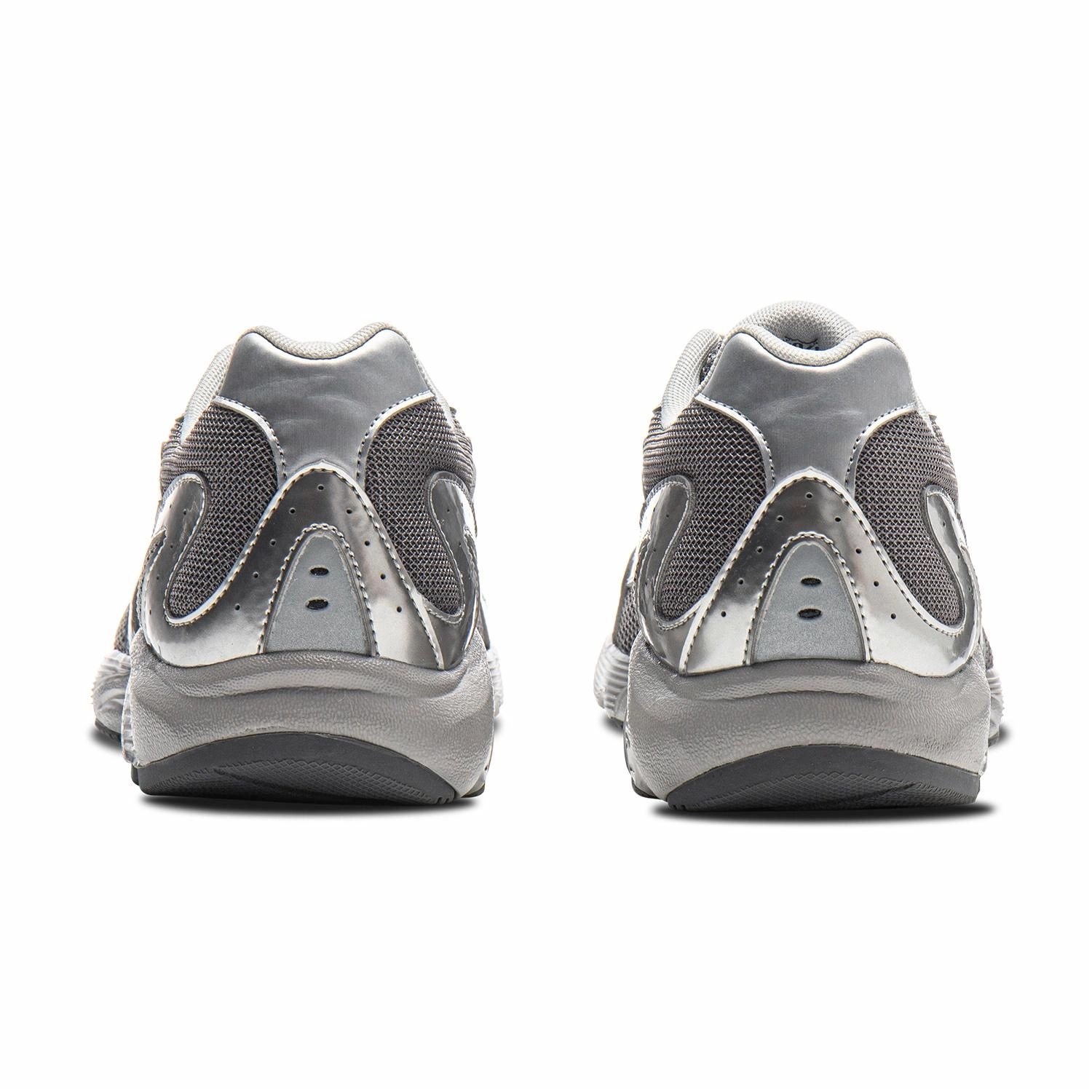 Mizuno SPARK CN III