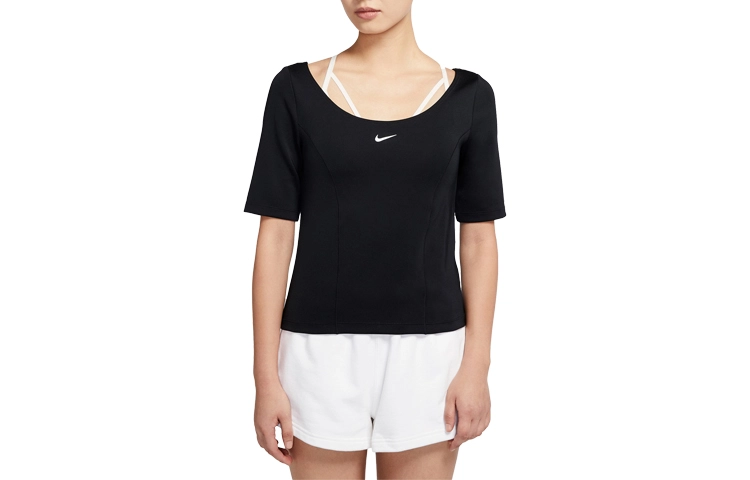 Nike Sportswear Tech Pack
