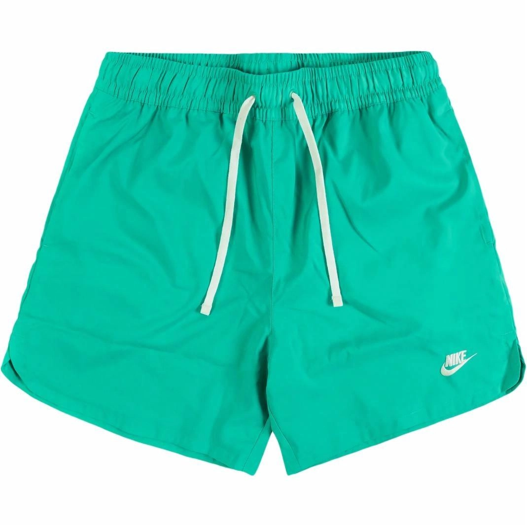 Nike Sportswear Sport Essentials Logo