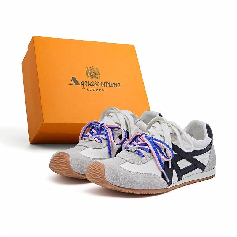 AQUASCUTUM
