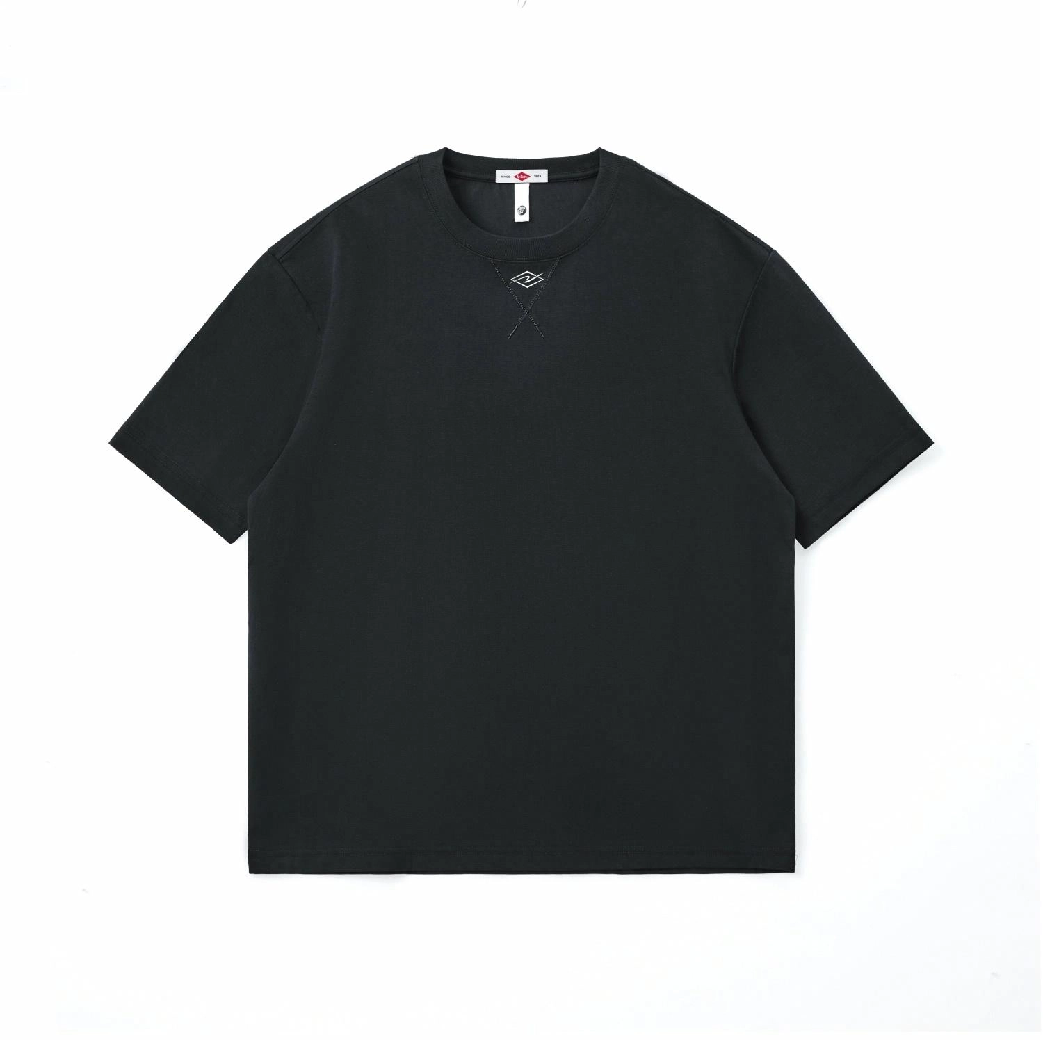 Lee Cooper T
