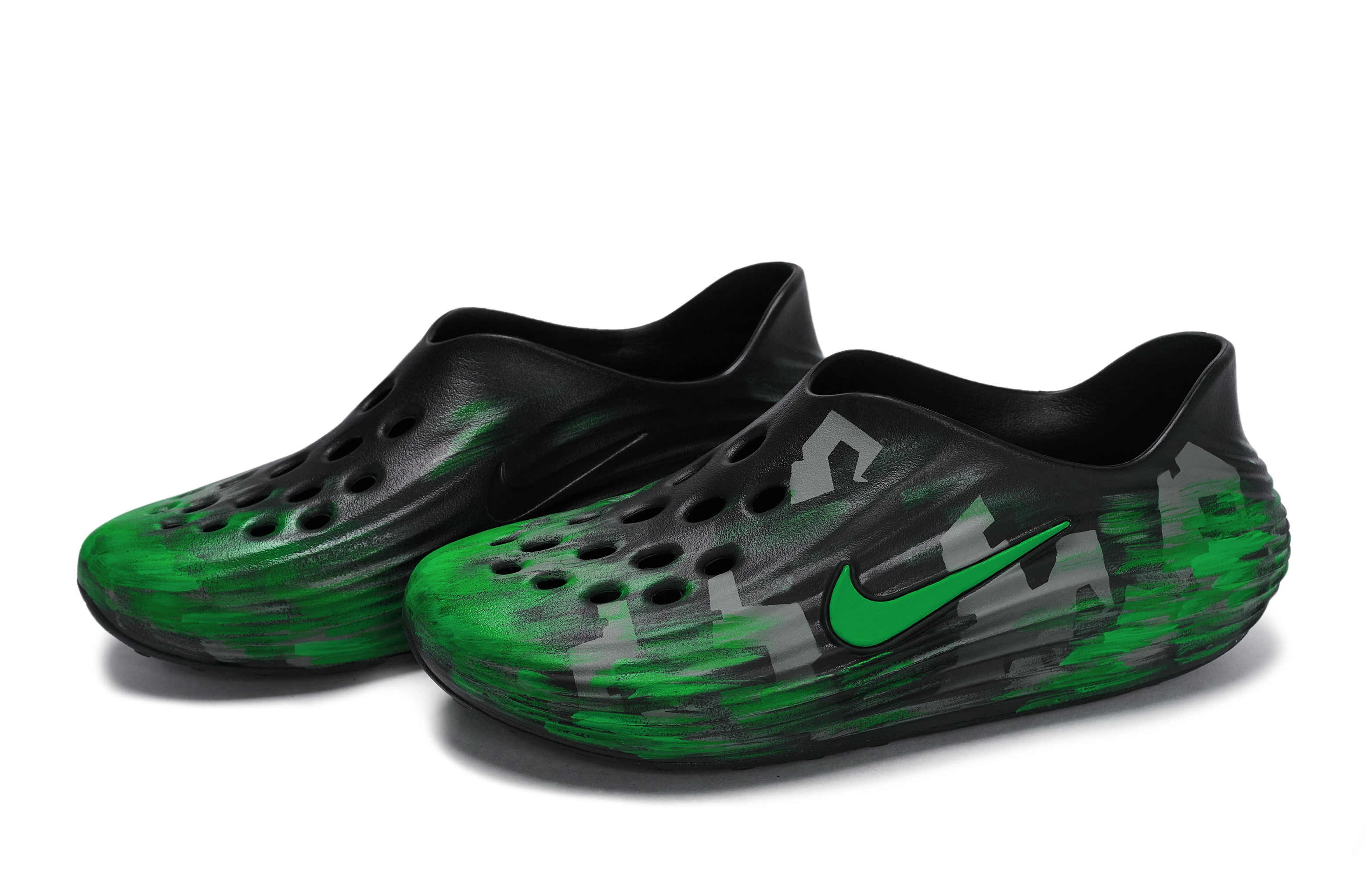 Nike ReactX Rejuven8 811