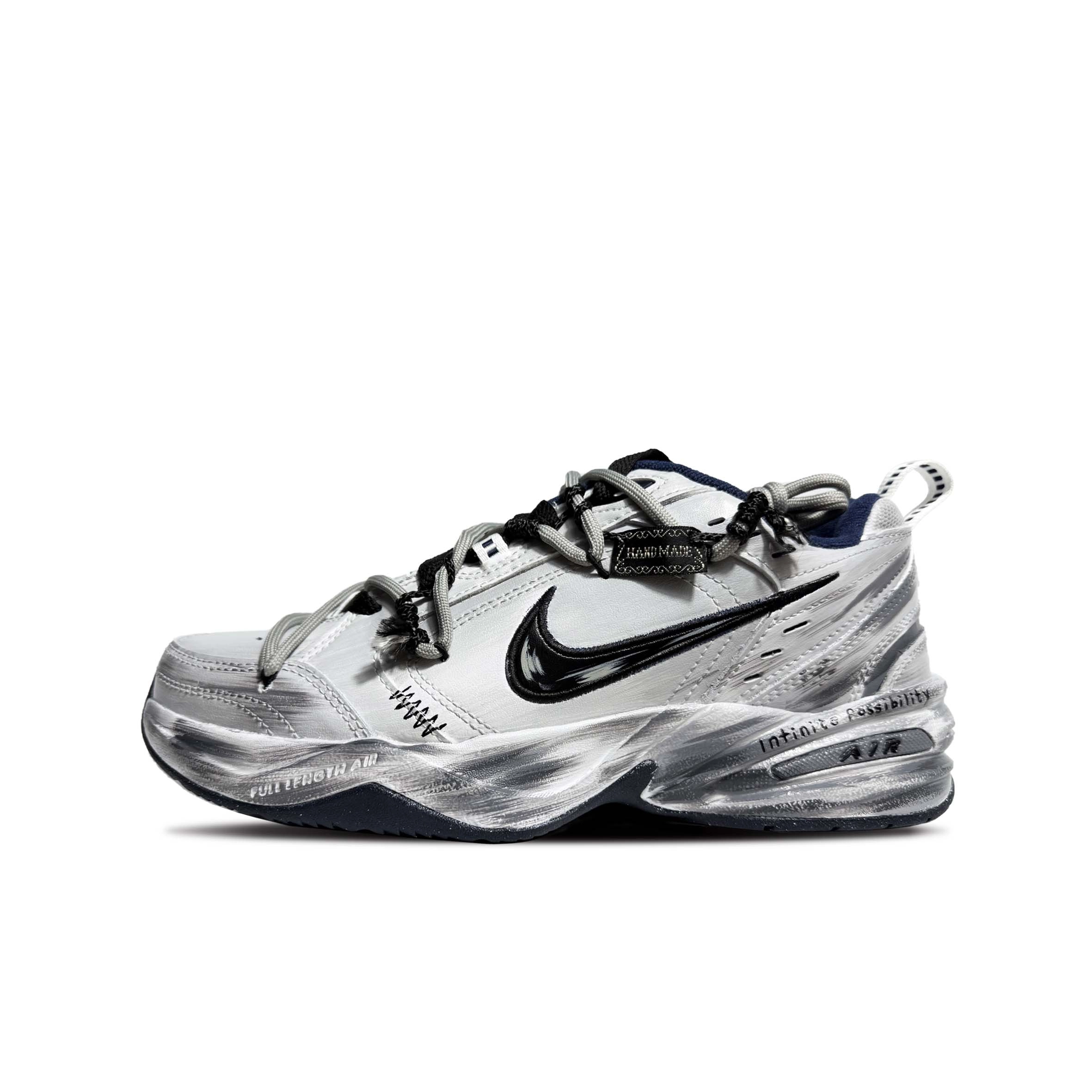 Nike Air Monarch 4