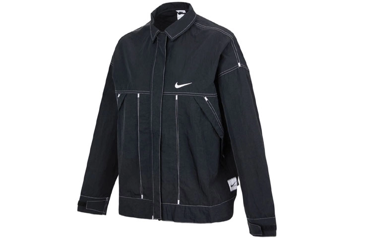 Nike SS22 Sportswear Swoosh Logo