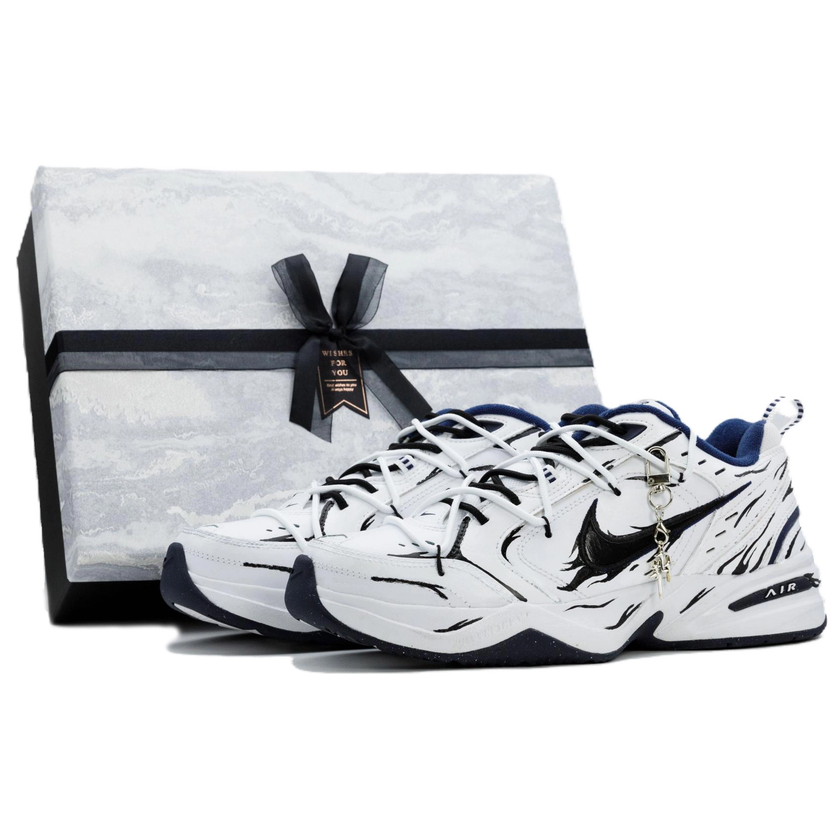 Nike Air Monarch 4