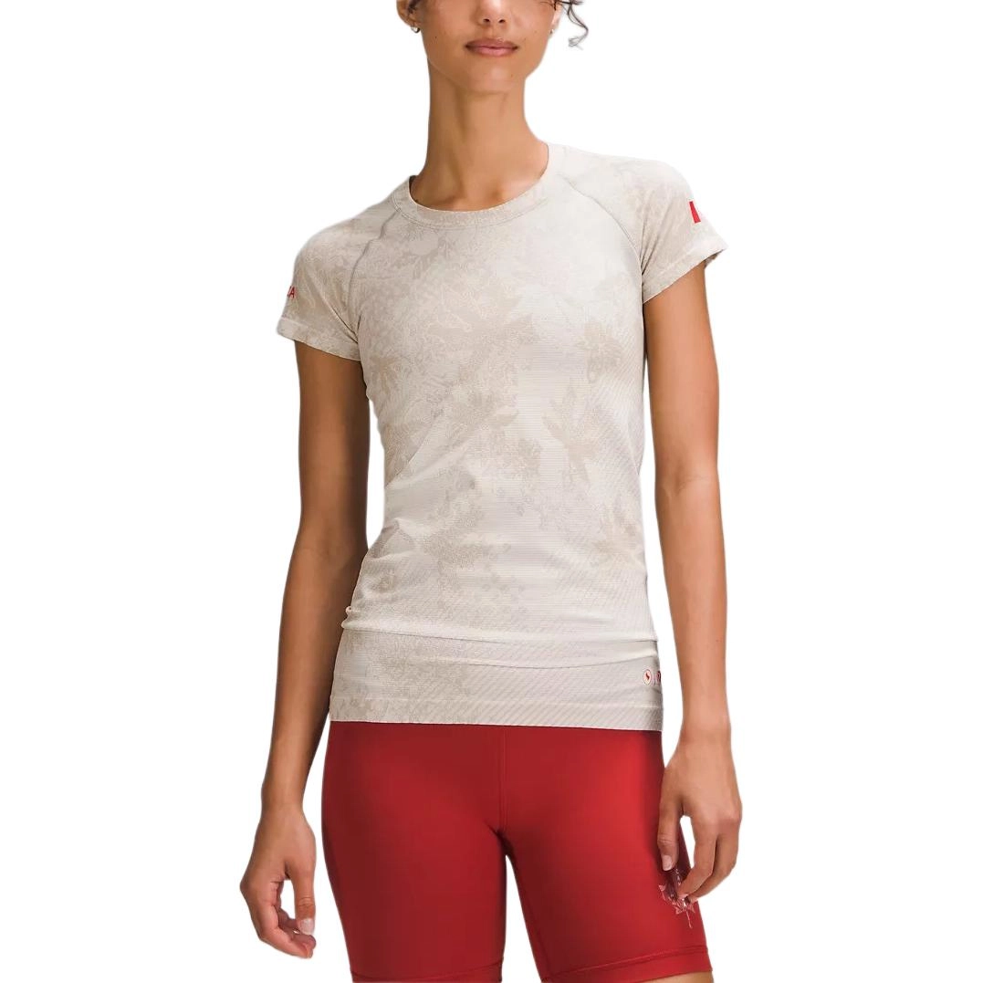 lululemon Team CanadaSwiftly Tech CPC Logo Silverescent T
