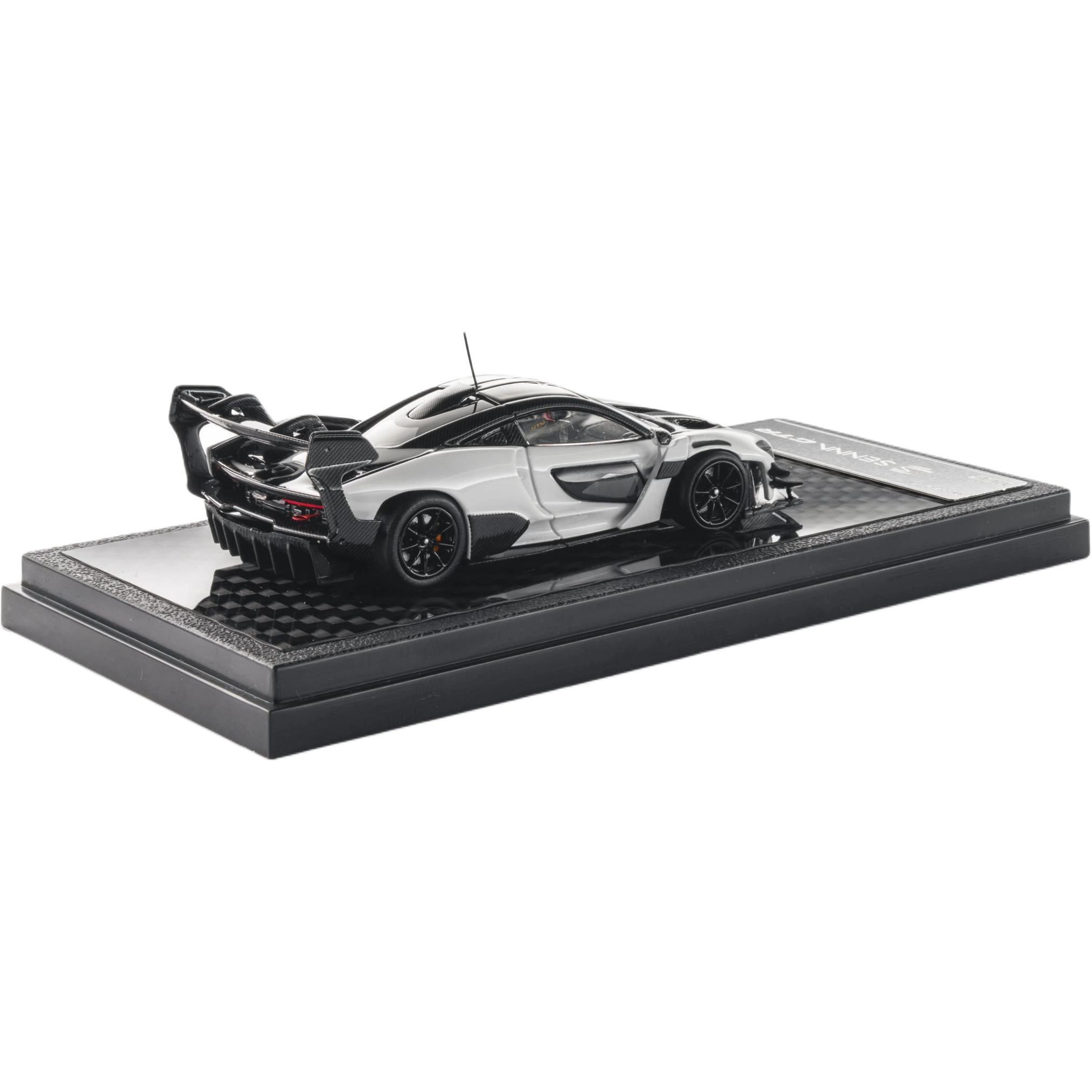 CLD lcd 164 McLaren Senna GTR