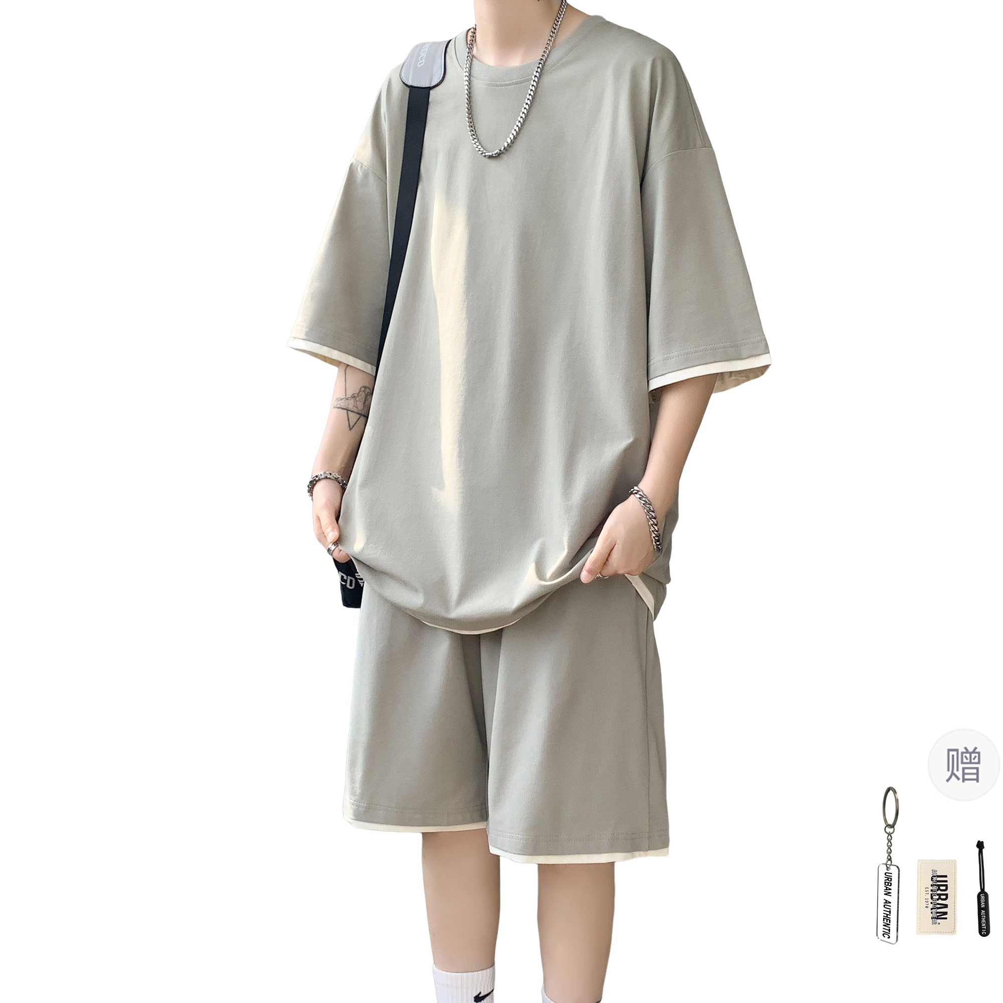 URBAN AUTHENTIC T
