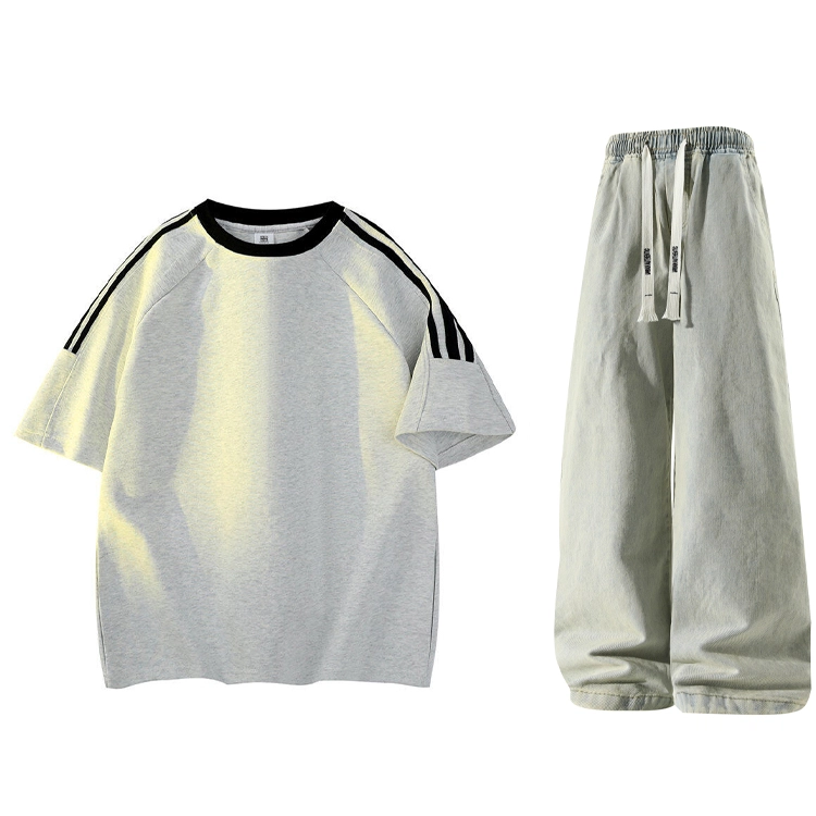 URBAN AUTHENTIC T