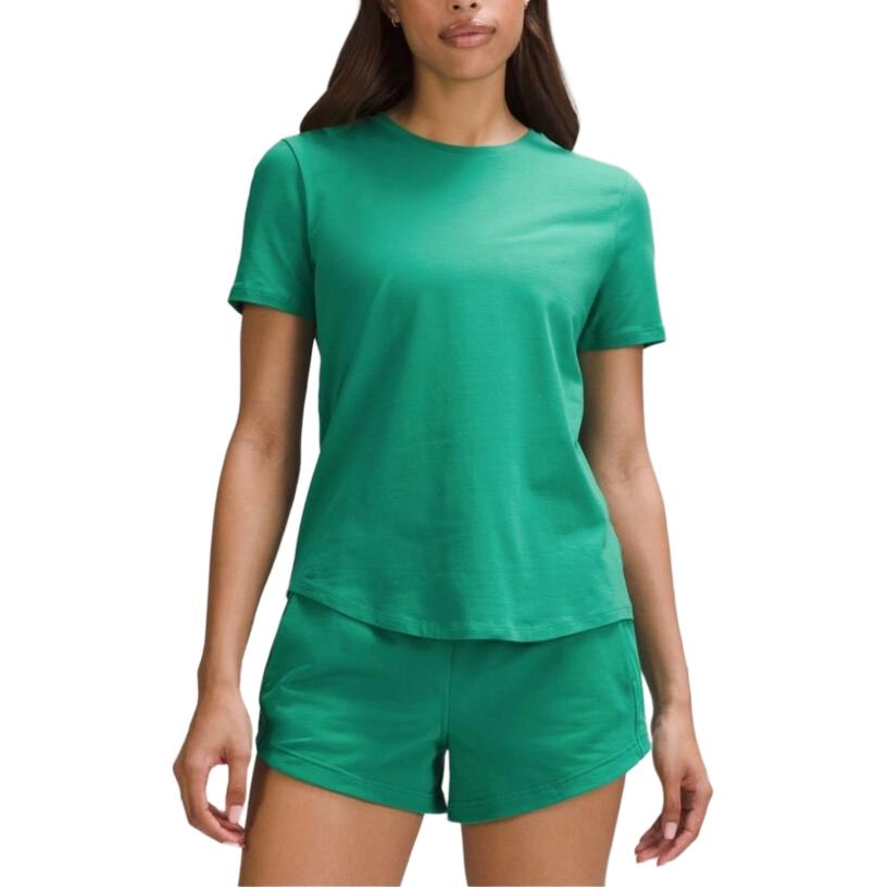 lululemon Love T