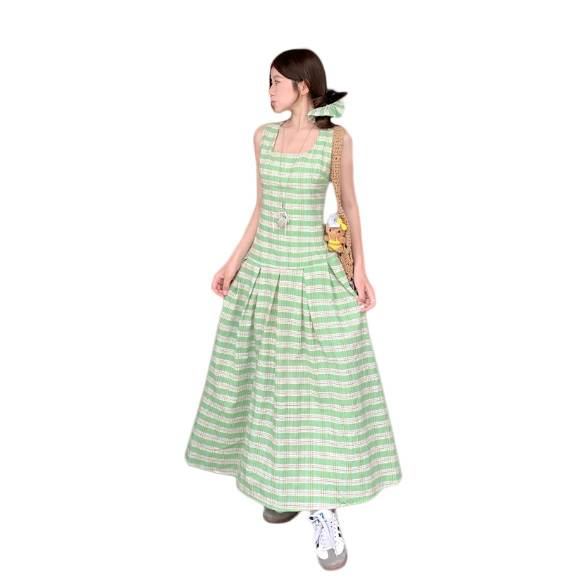 COMMA GIRL A