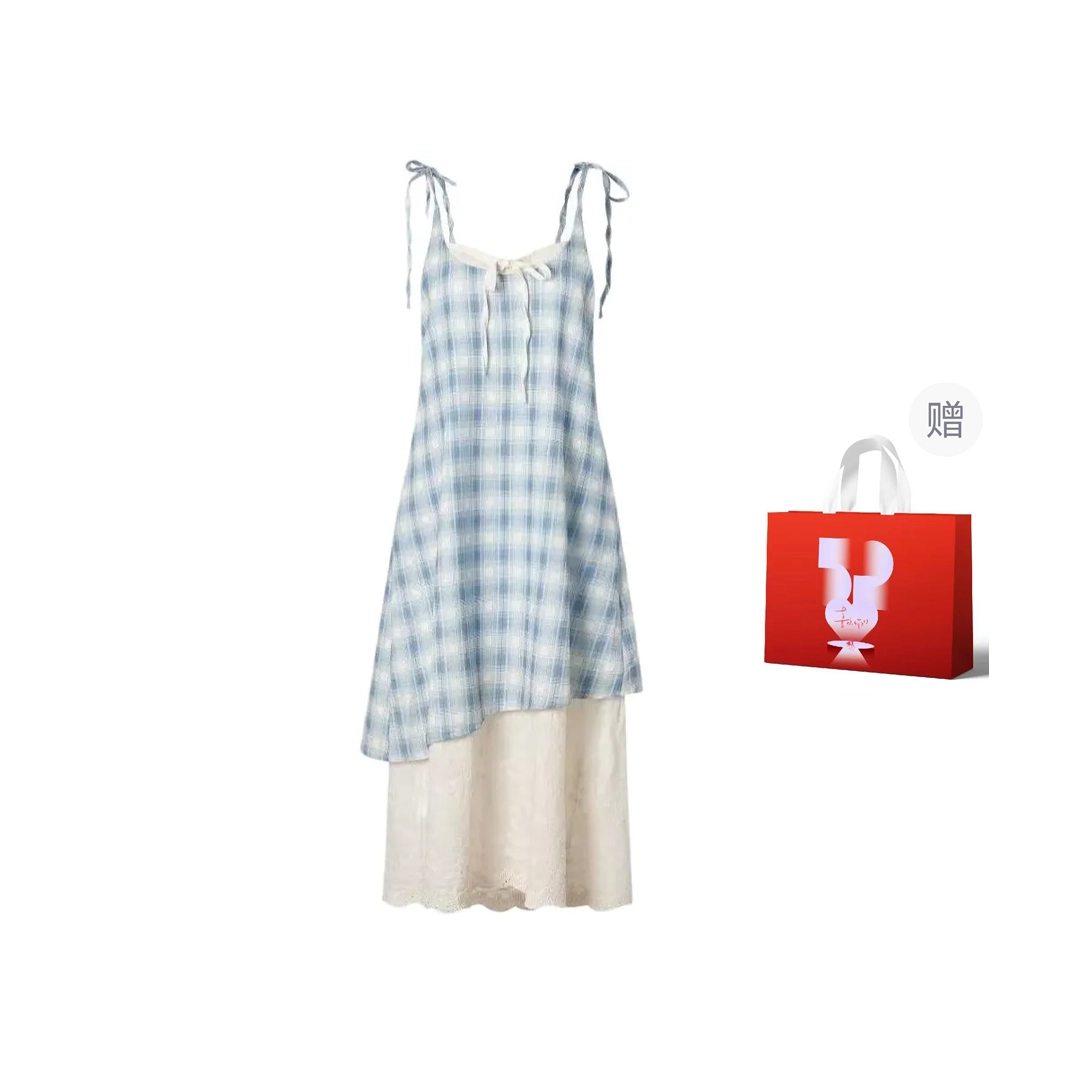 COMMA GIRL