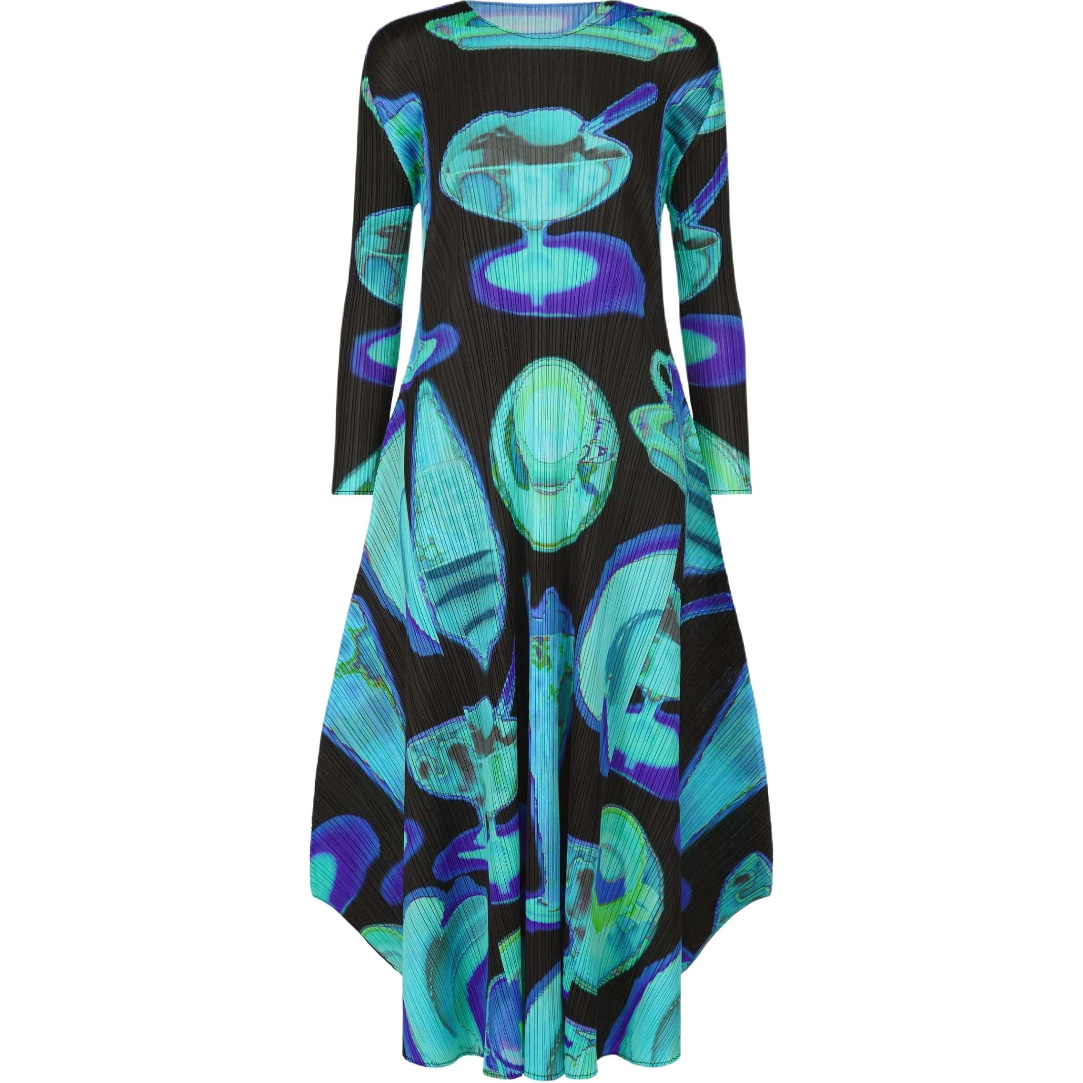 PLEATS PLEASE ISSEY MIYAKE