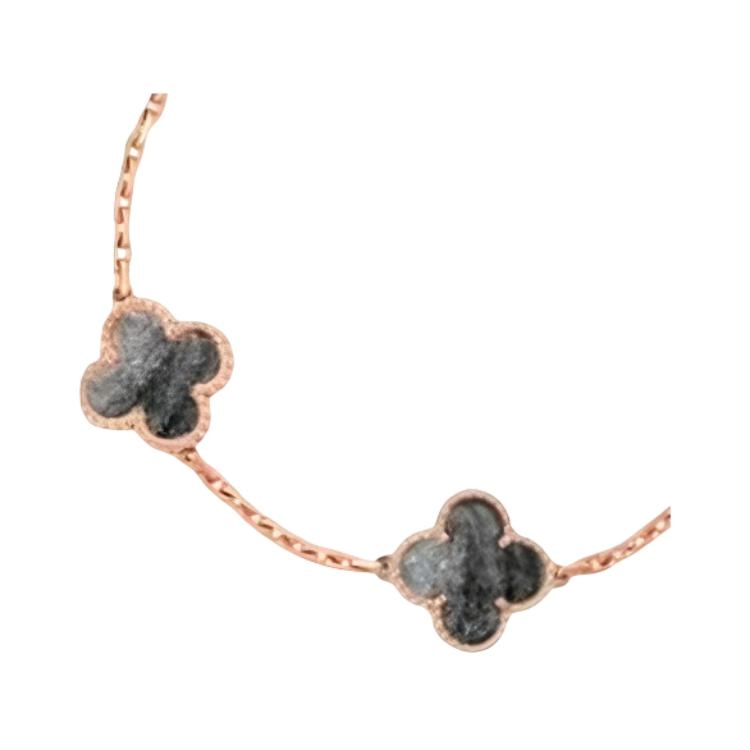 Van Cleef Arpels Alhambra