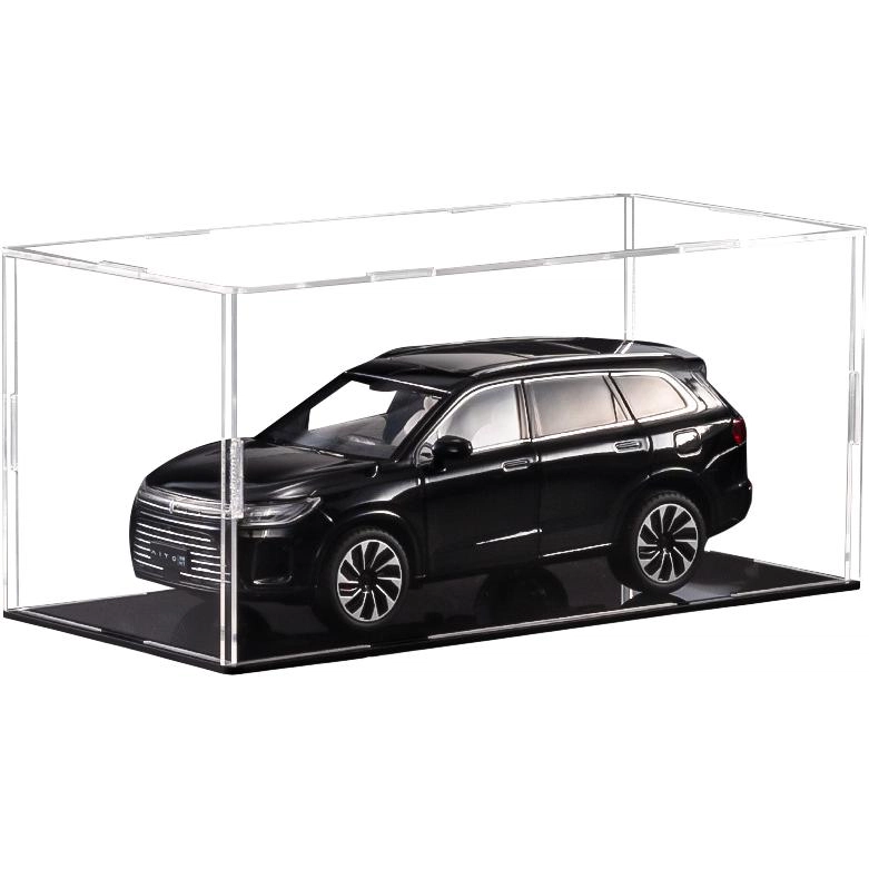 M7SUV124