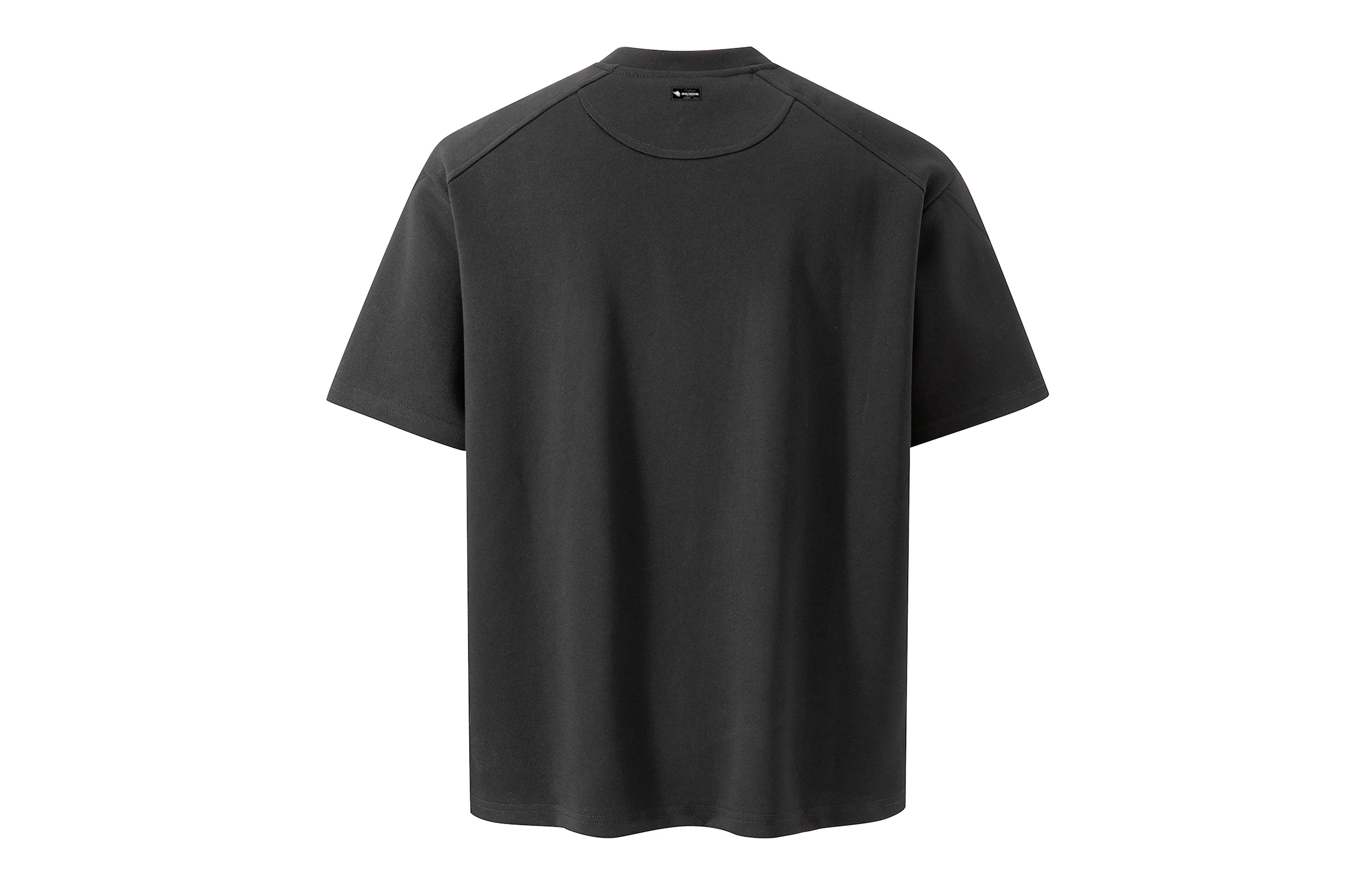 URBAN AUTHENTIC T