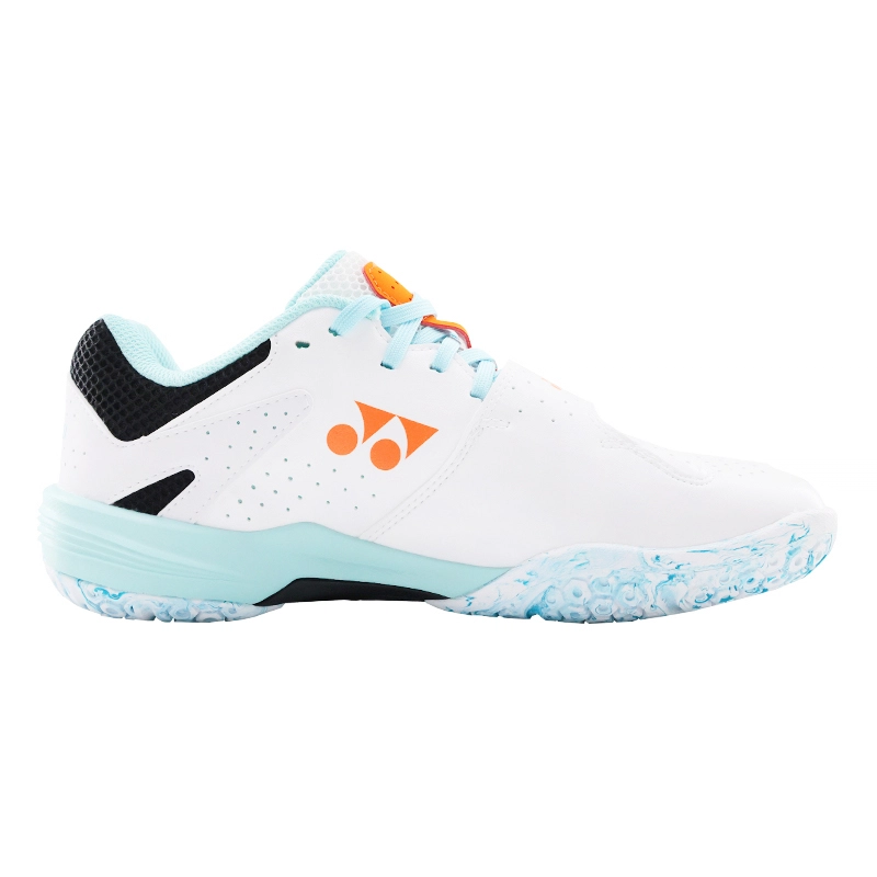 YONEX