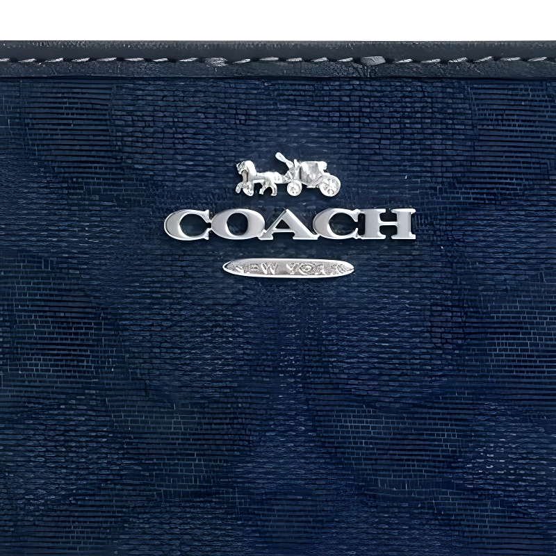 COACH Snap Wallet 11 Logo
